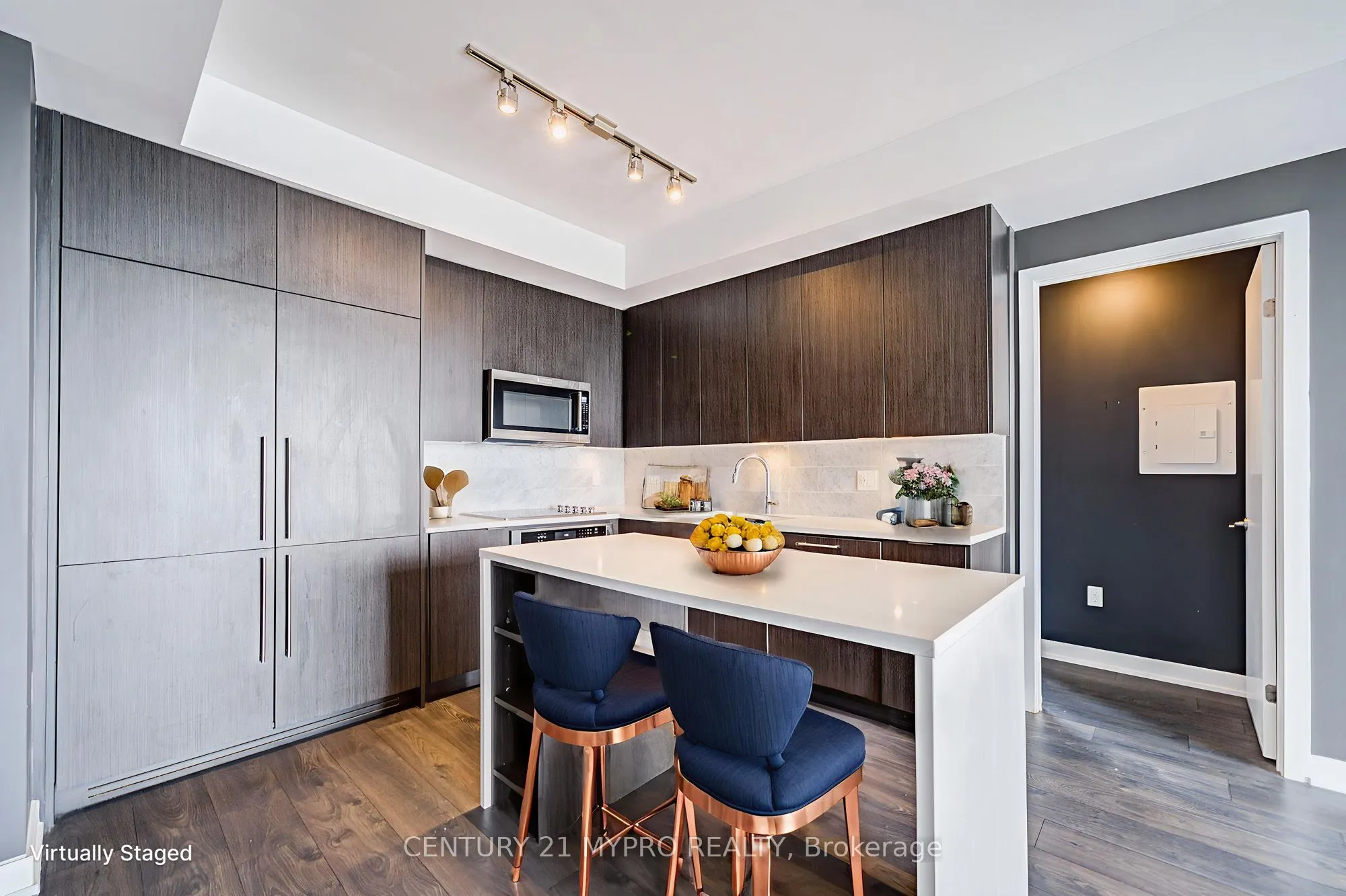 38 Iannuzzi Street, #2510