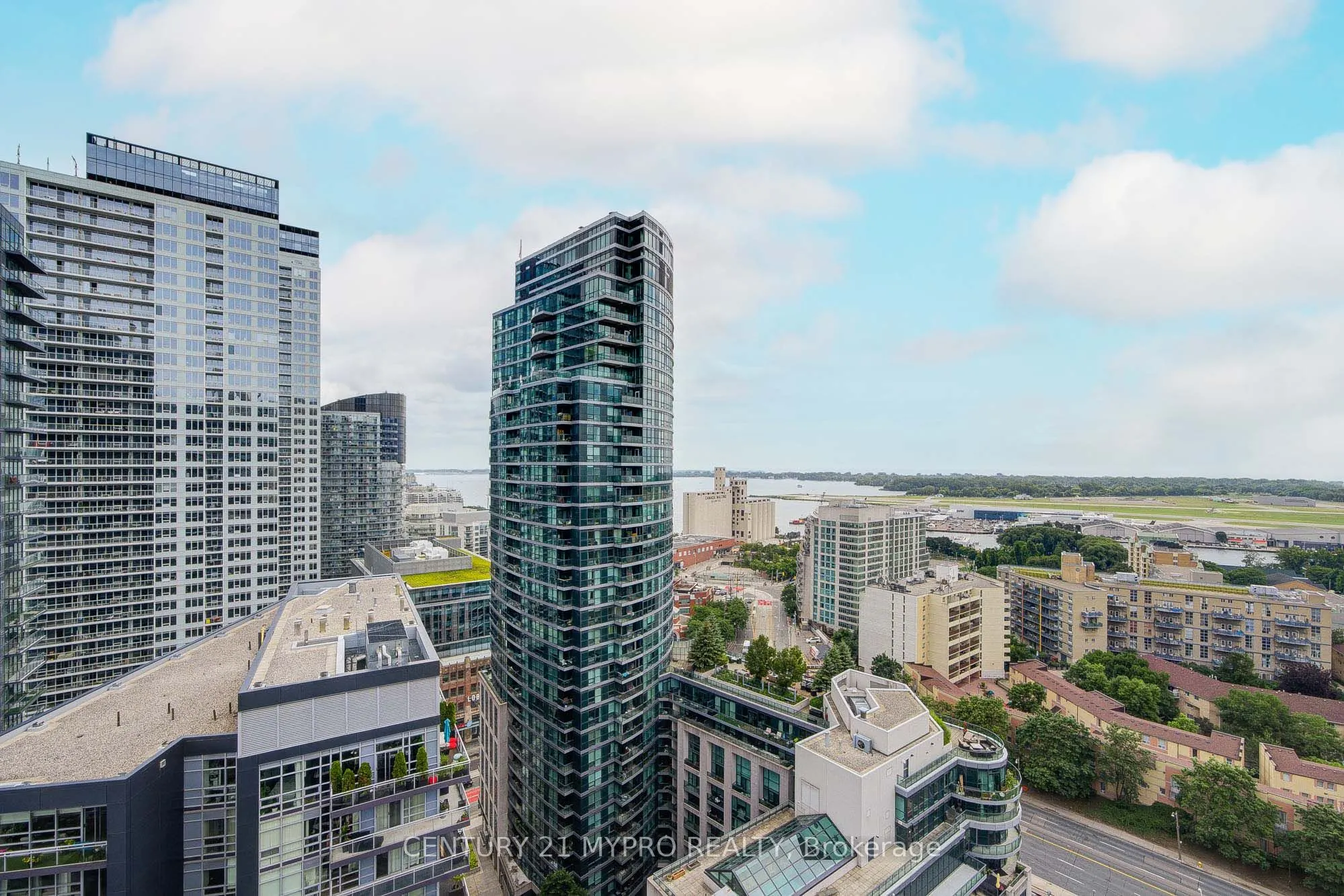 38 Iannuzzi Street, #2510