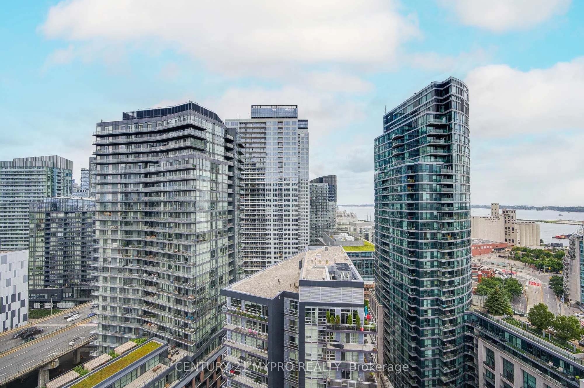 38 Iannuzzi Street, #2510