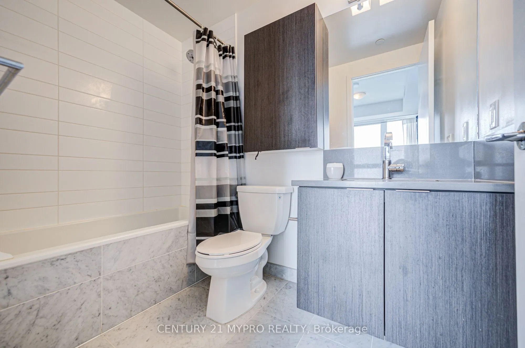 38 Iannuzzi Street, #2510
