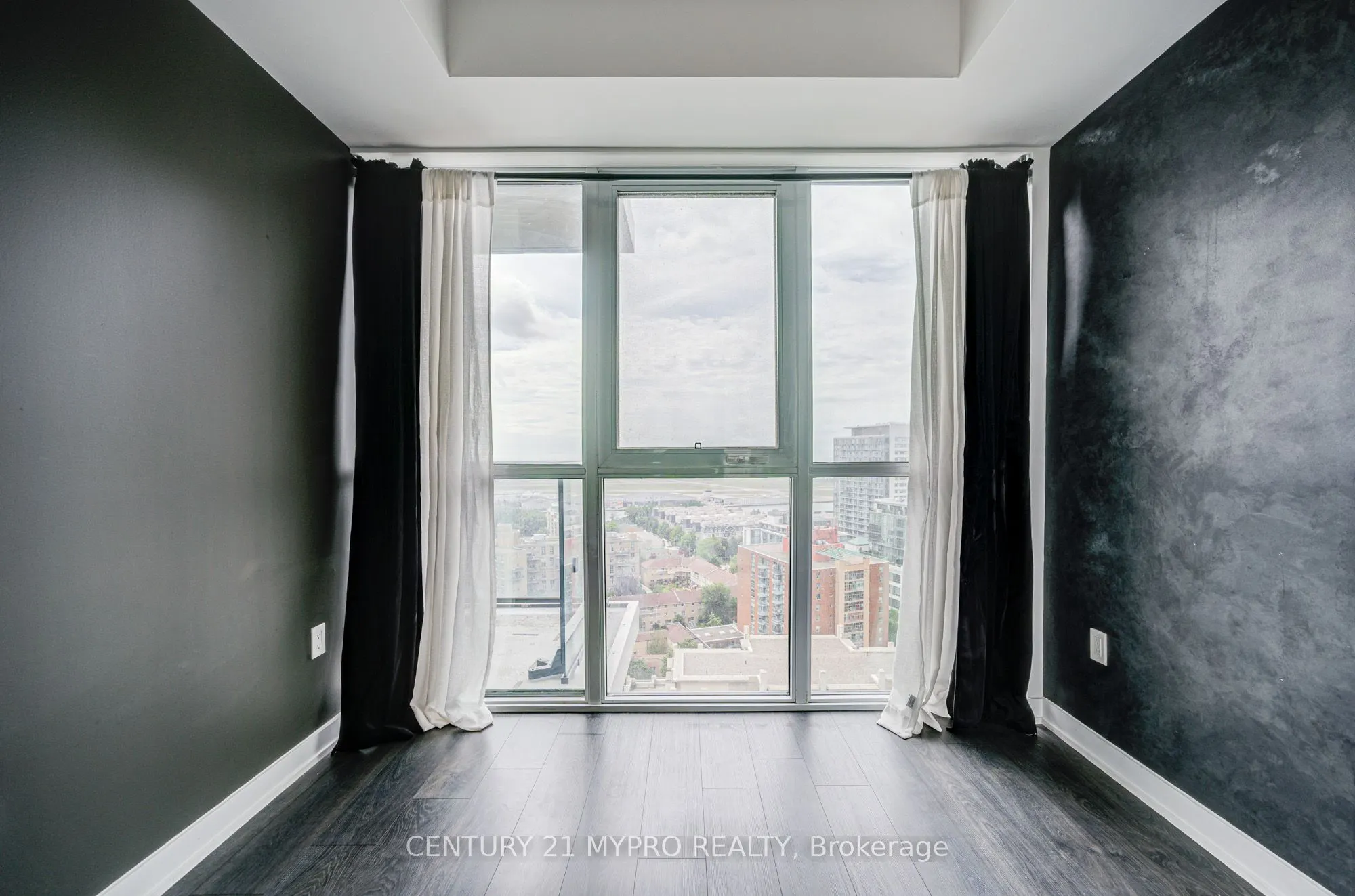 38 Iannuzzi Street, #2510