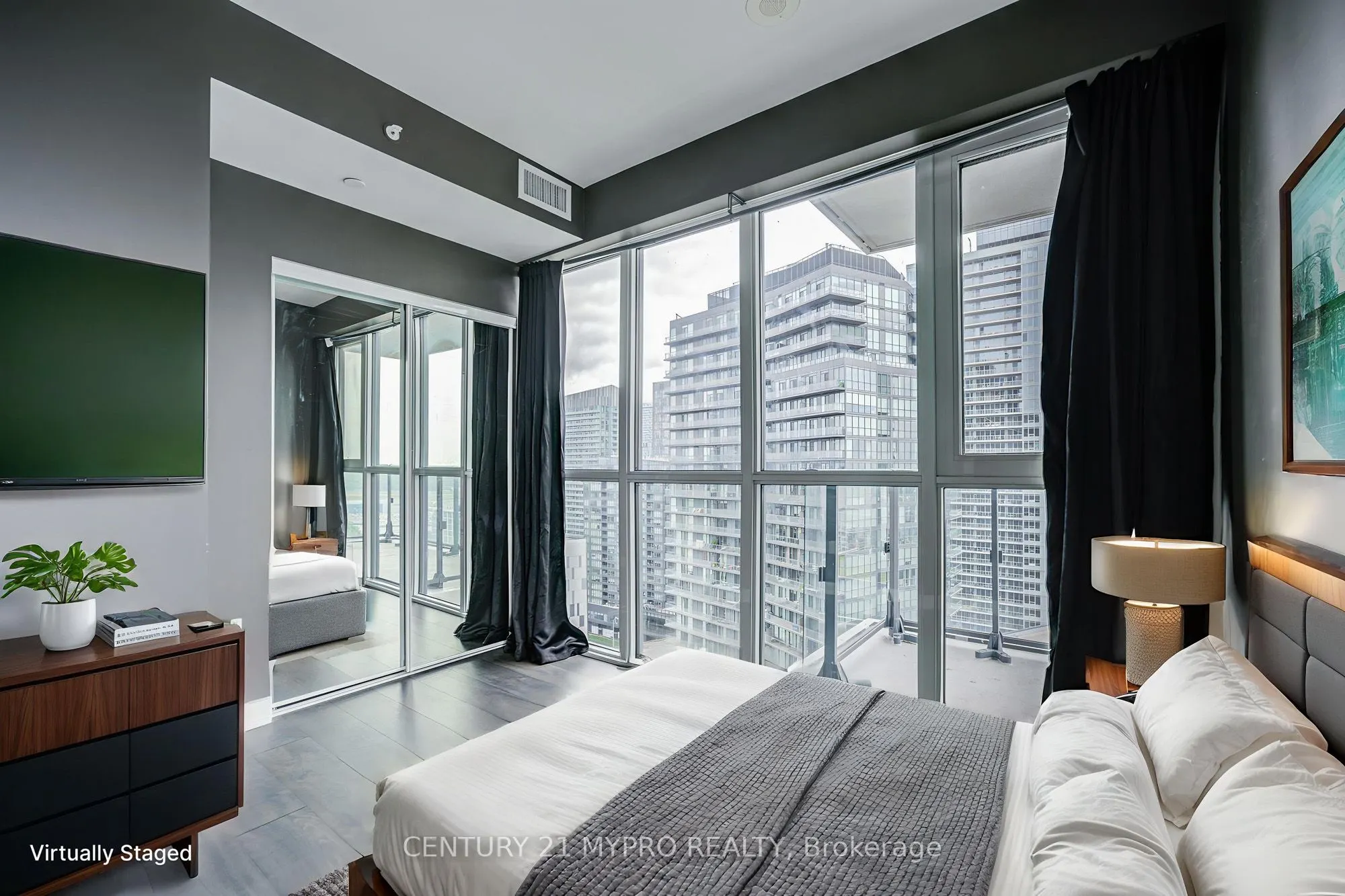 38 Iannuzzi Street, #2510