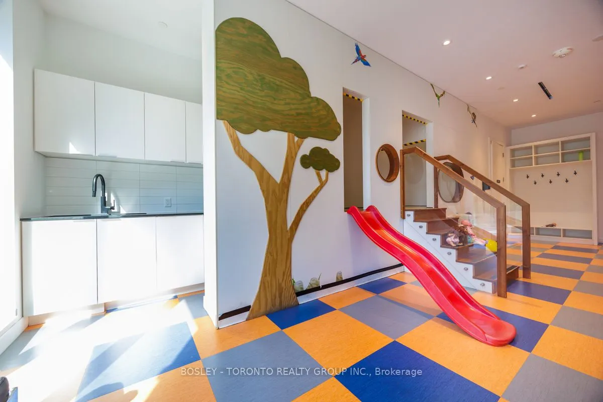 31 Tippett Road, #363