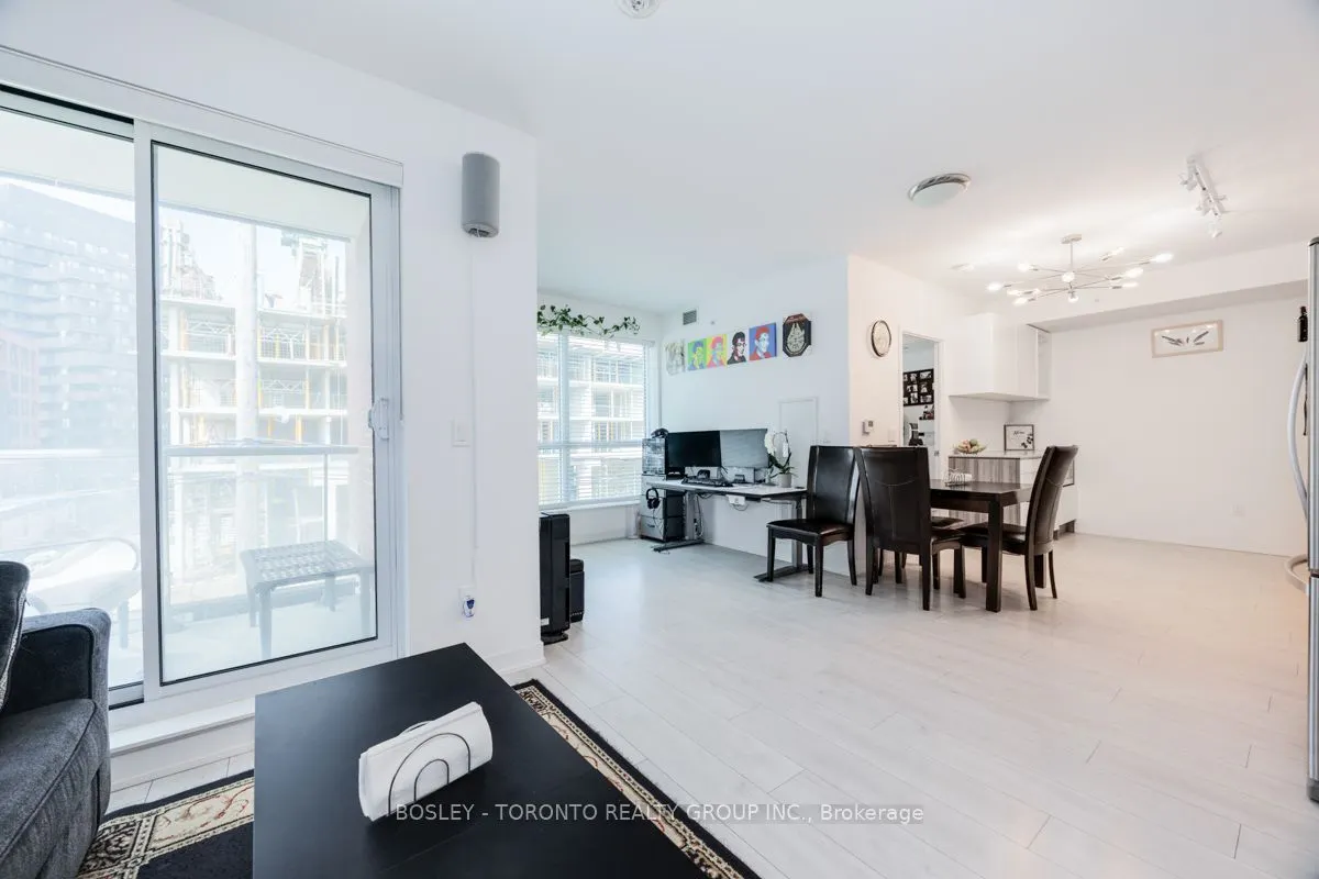 31 Tippett Road, #363