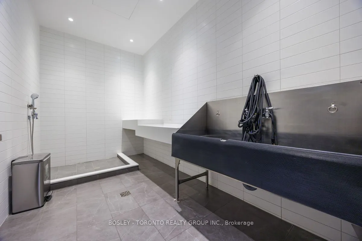 31 Tippett Road, #363