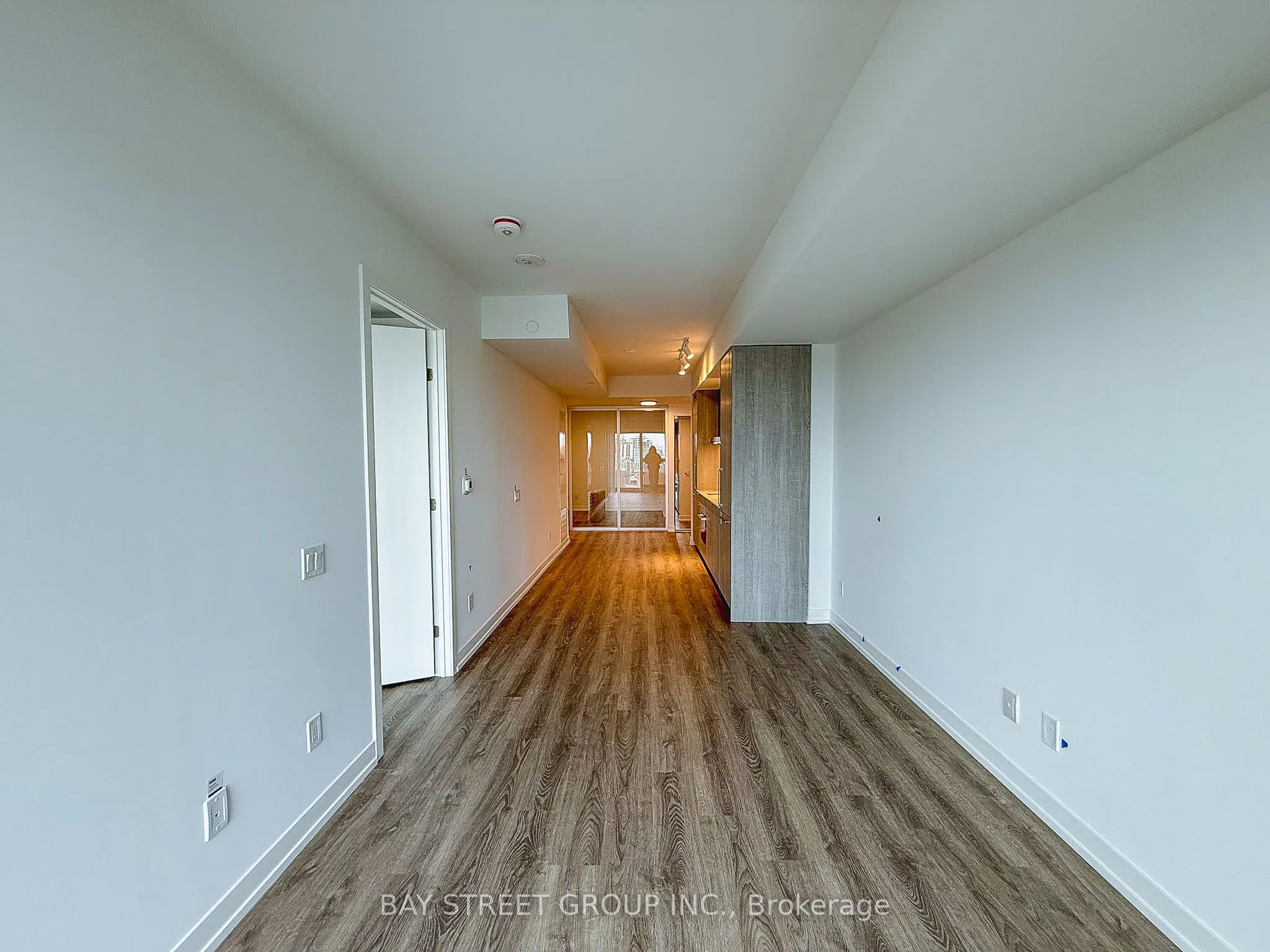 771 Yonge Street, #1906