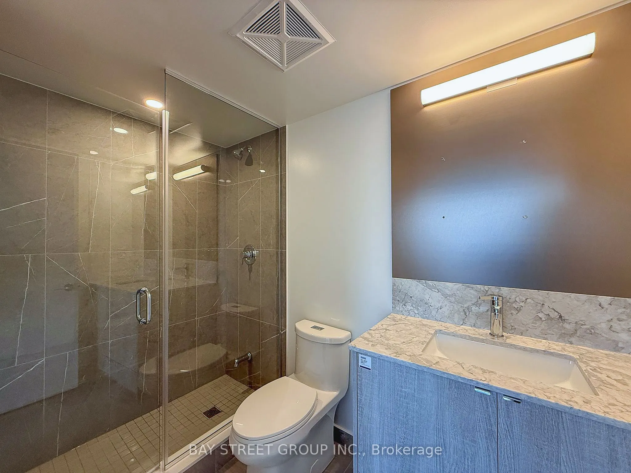 771 Yonge Street, #1906