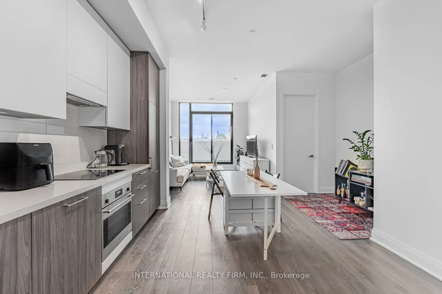 33 Frederick Todd Way W, #207