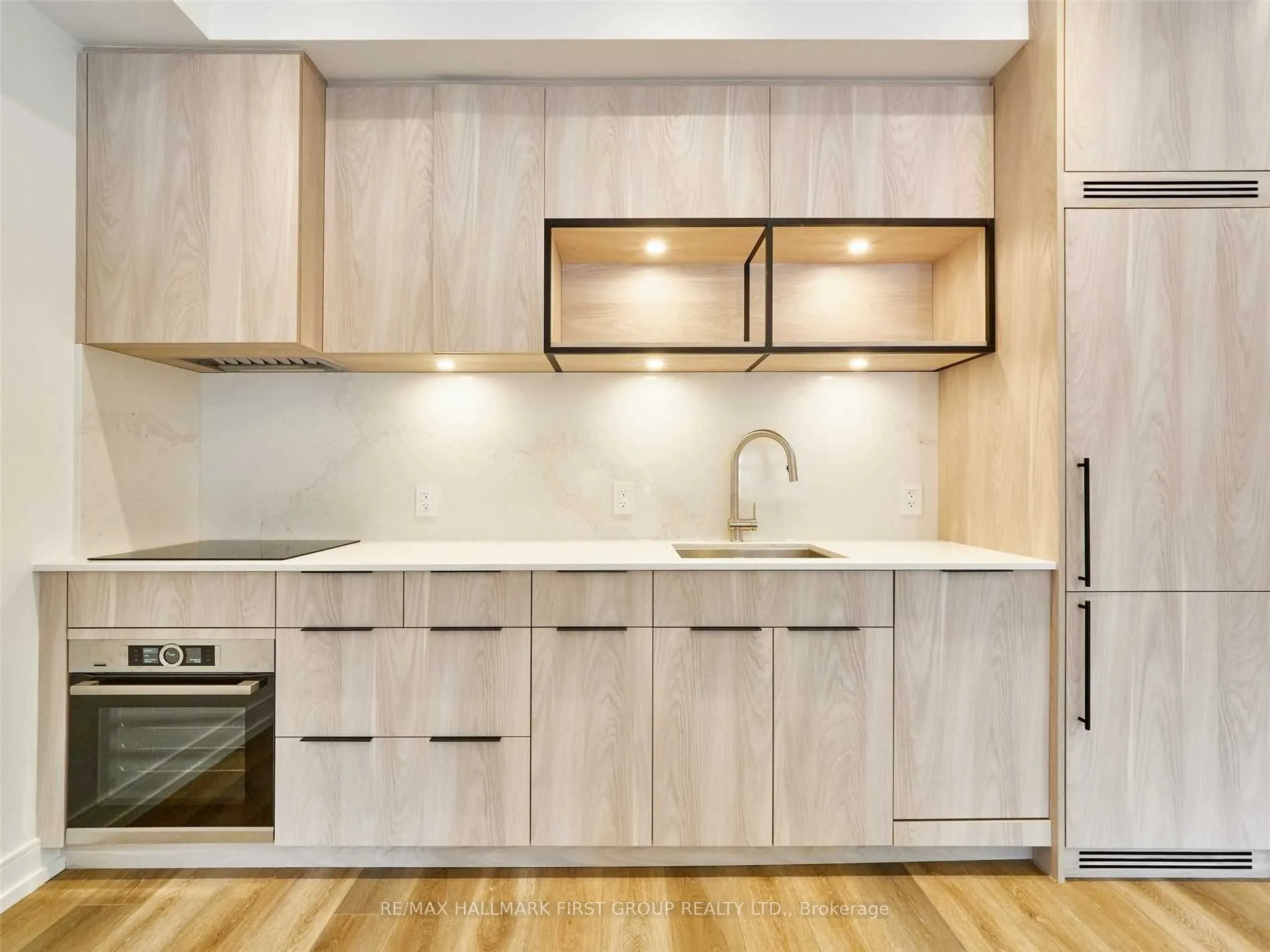 2602 Yonge Street, #Upper