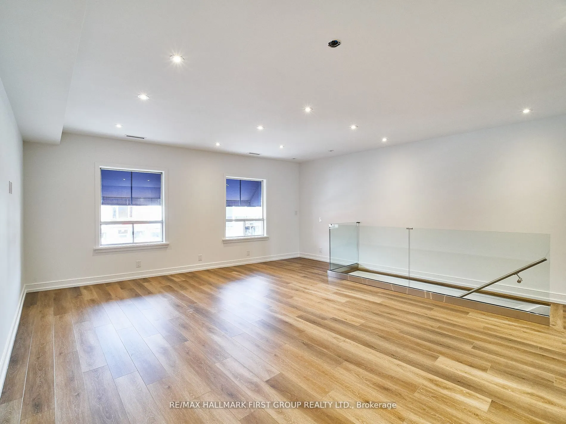 2598 Yonge Street, #Upper