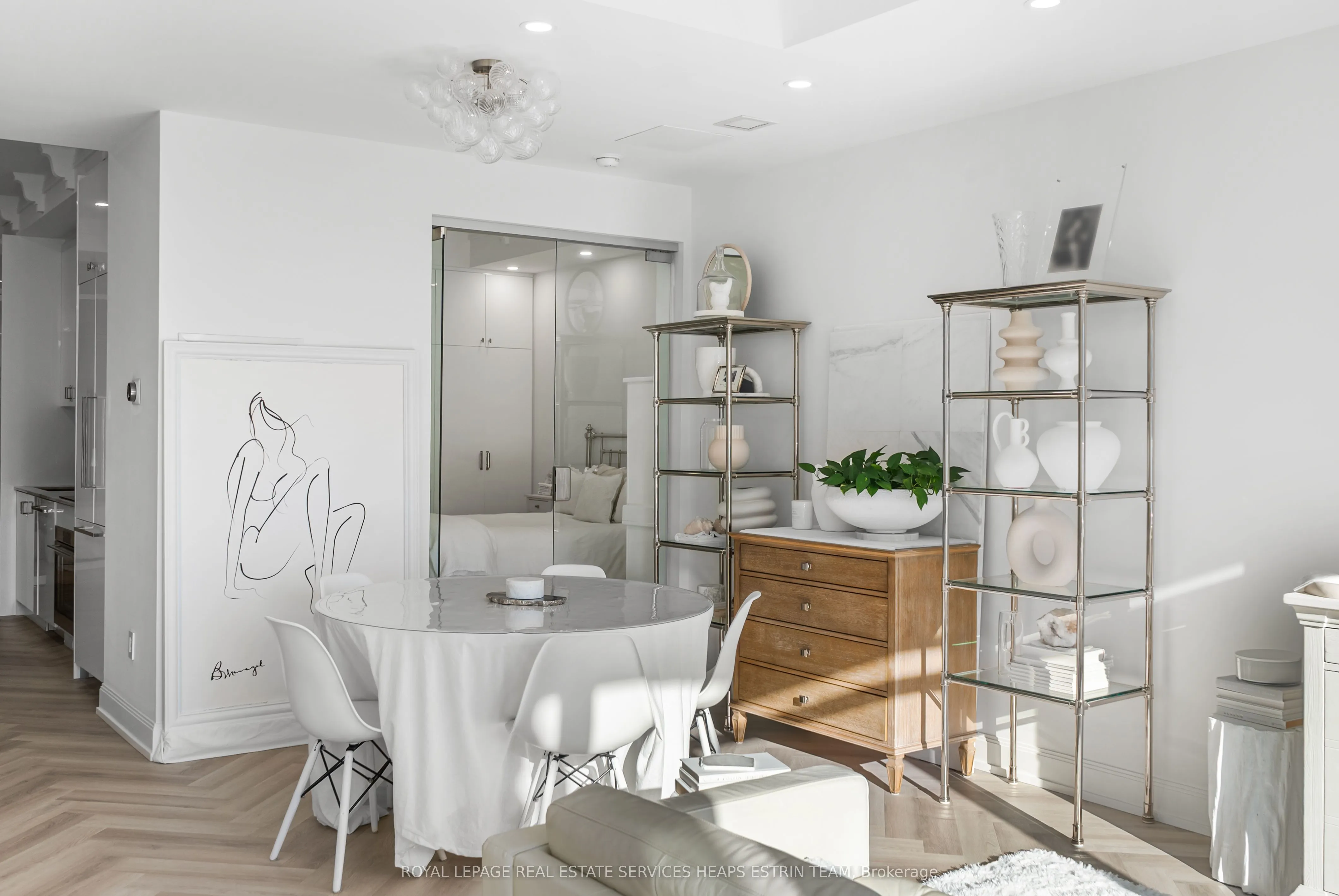 2181 Yonge Street, #409