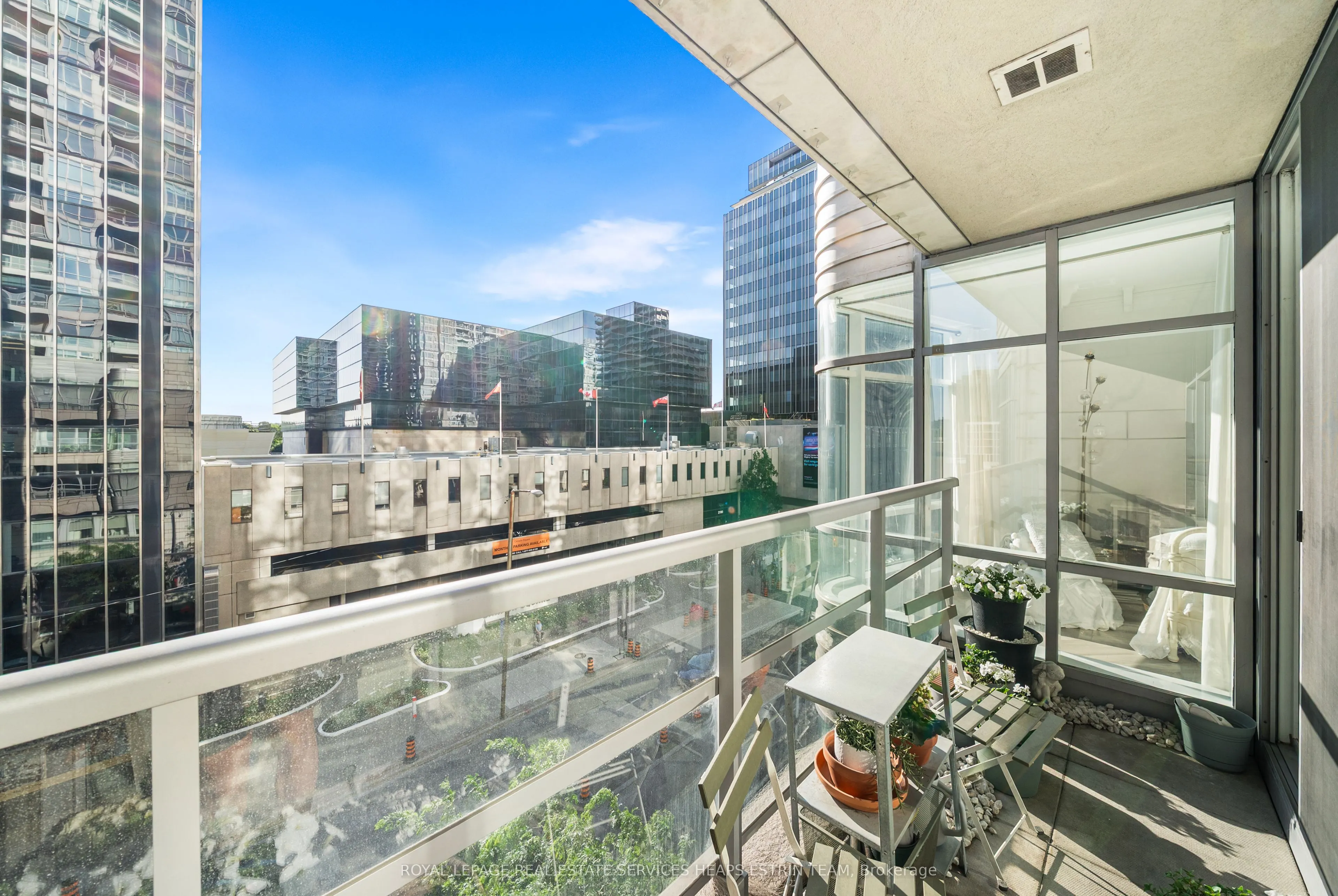 2181 Yonge Street, #409