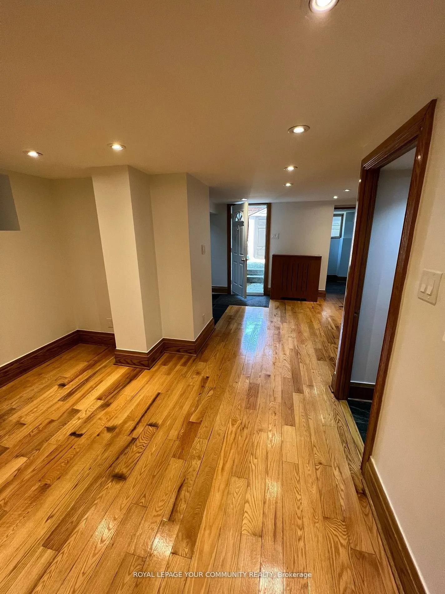 181 St Clair Avenue E, #Rear