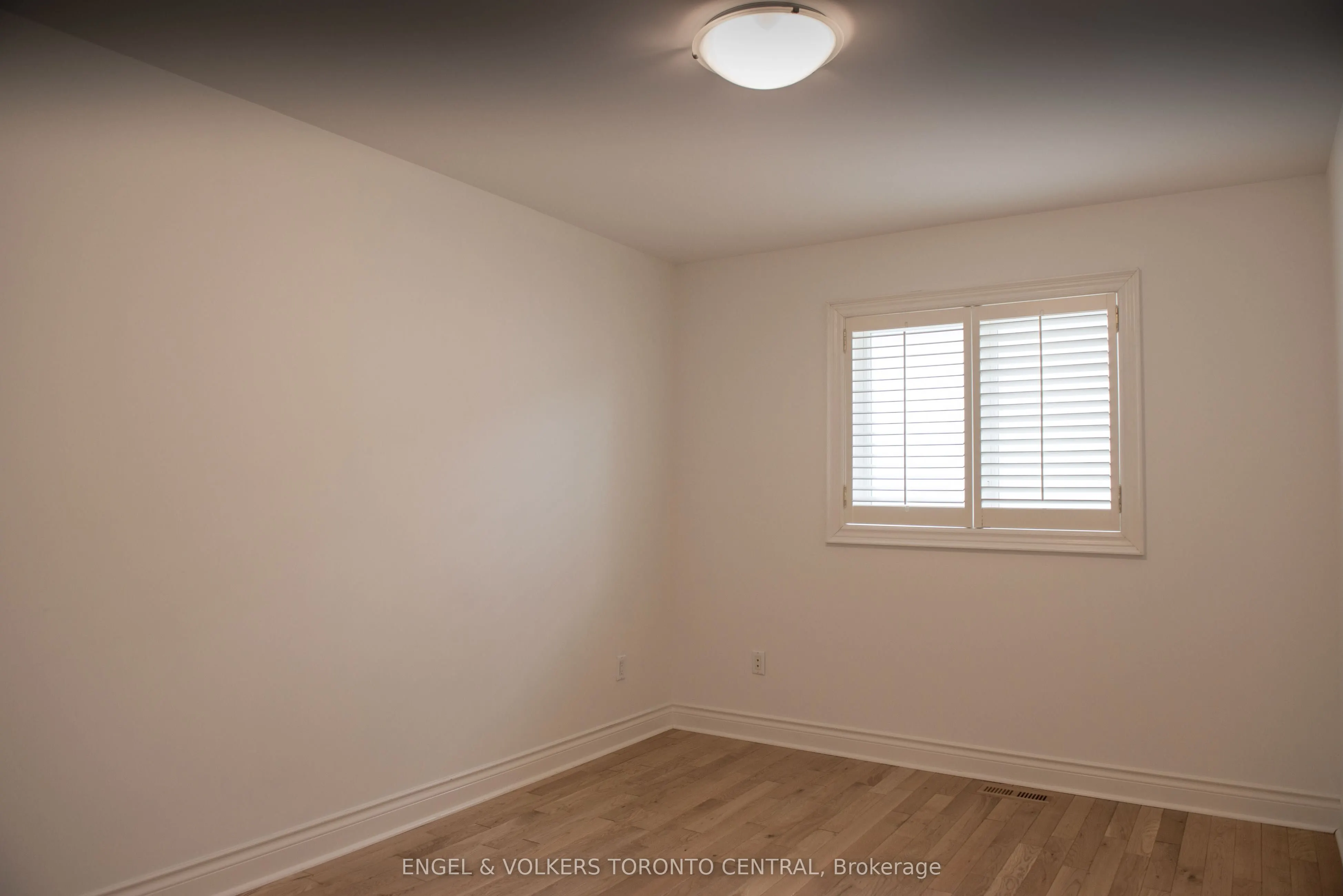 344 Glengarry Avenue
