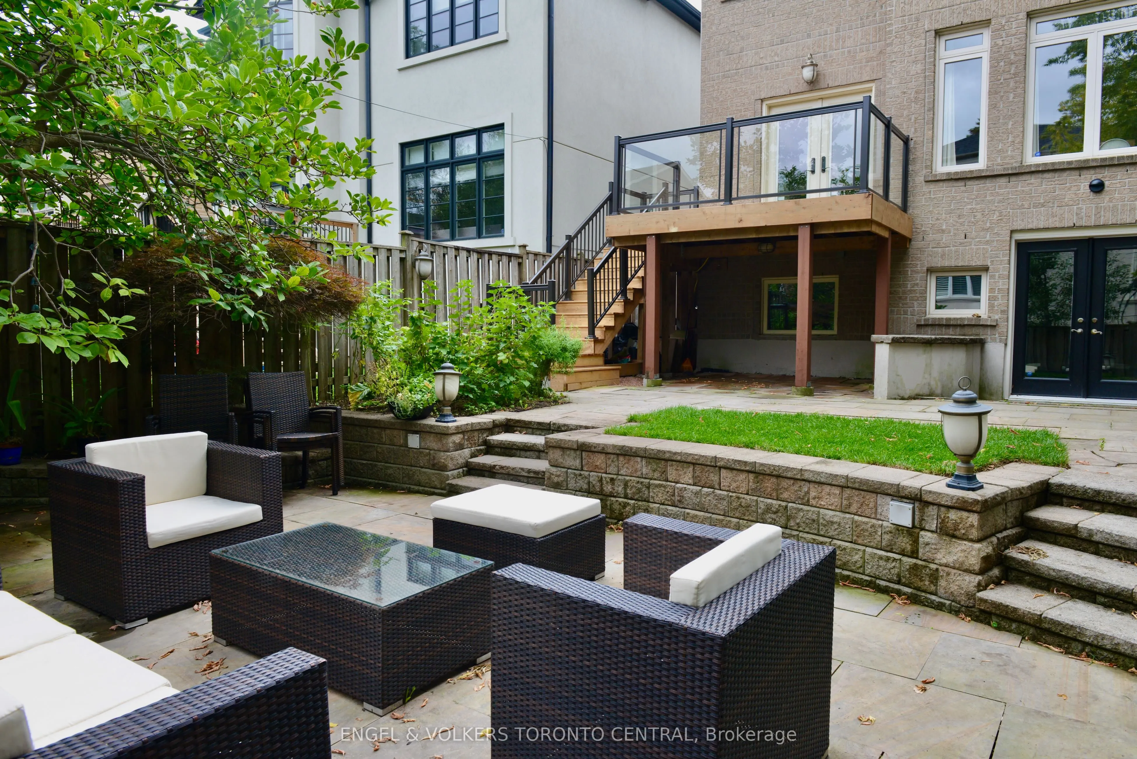 344 Glengarry Avenue