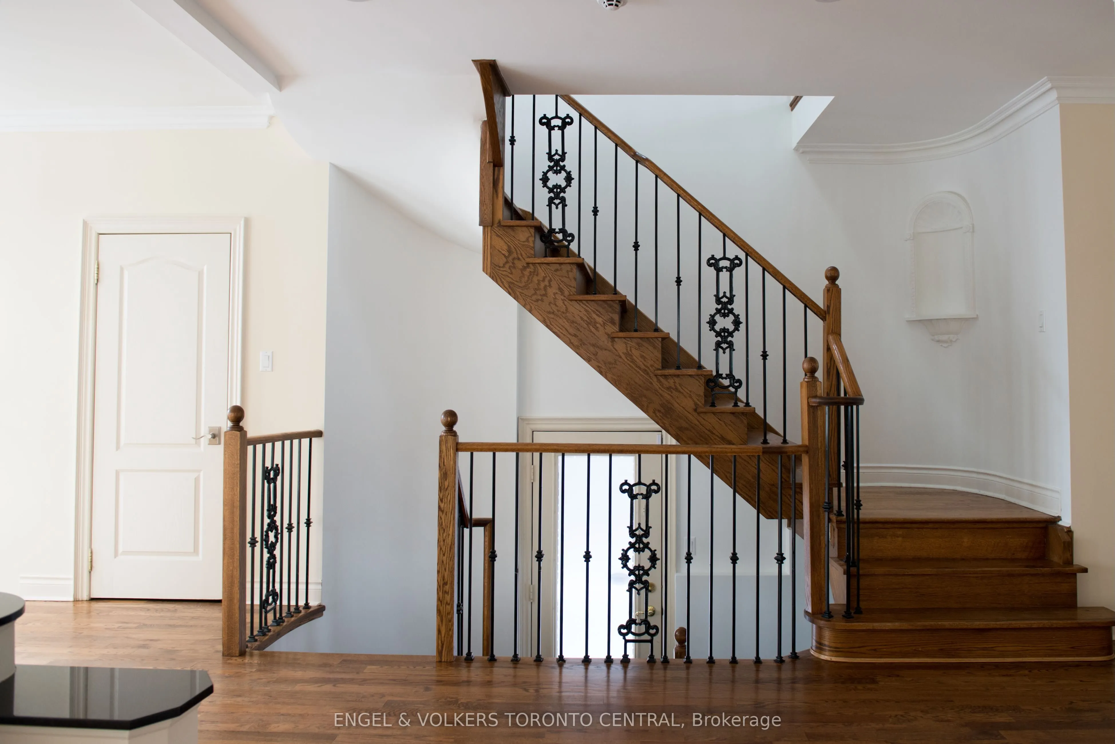 344 Glengarry Avenue