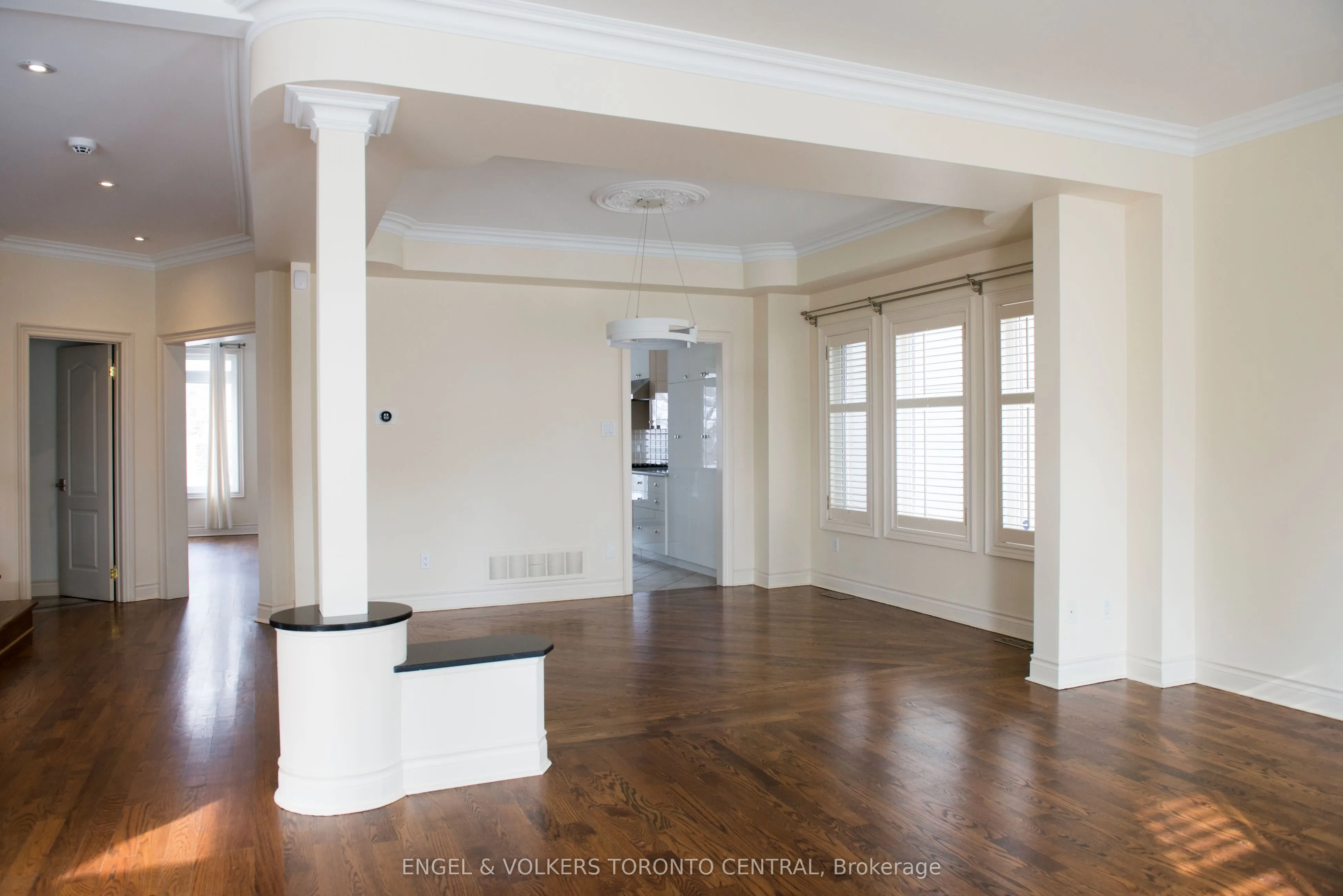 344 Glengarry Avenue
