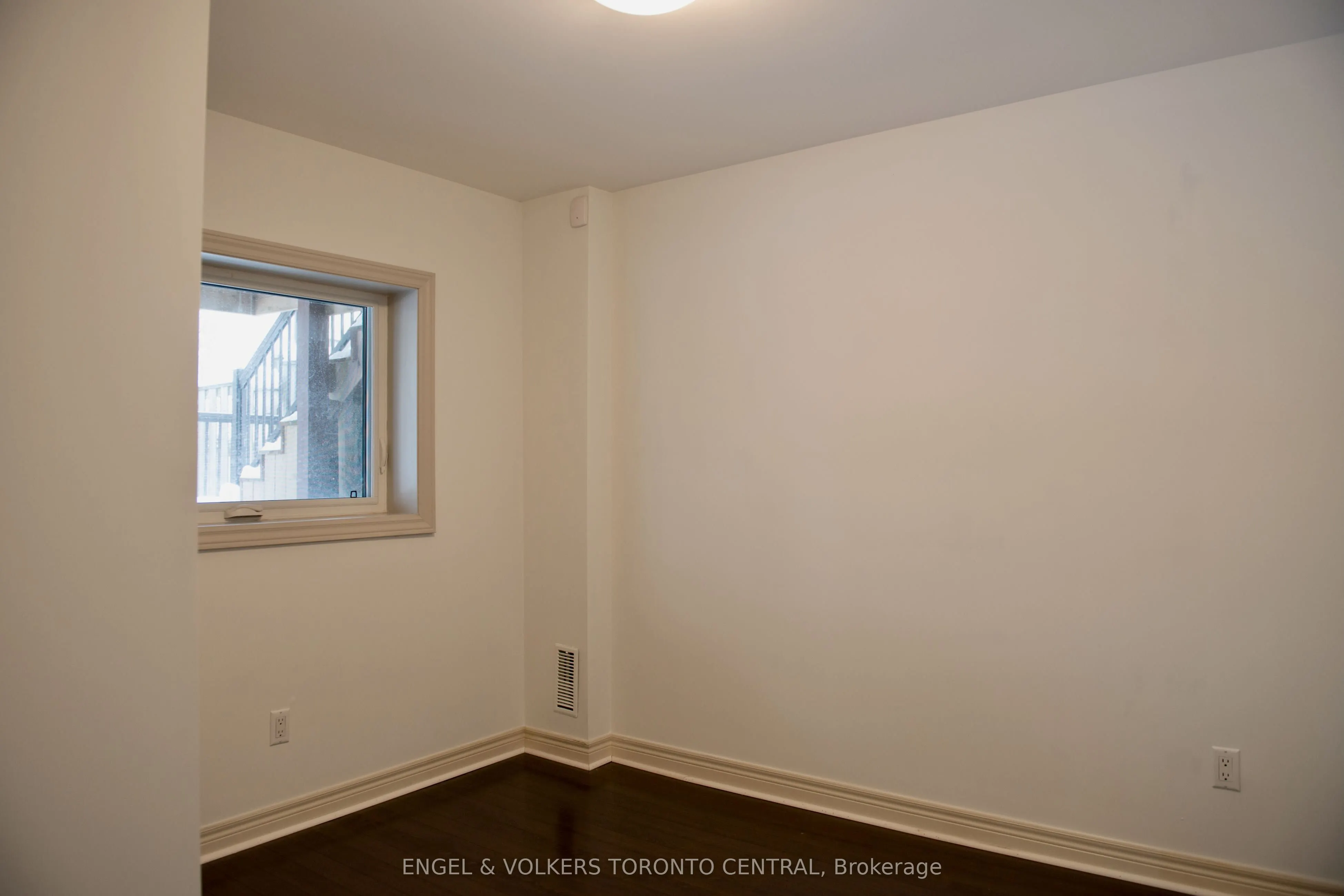 344 Glengarry Avenue