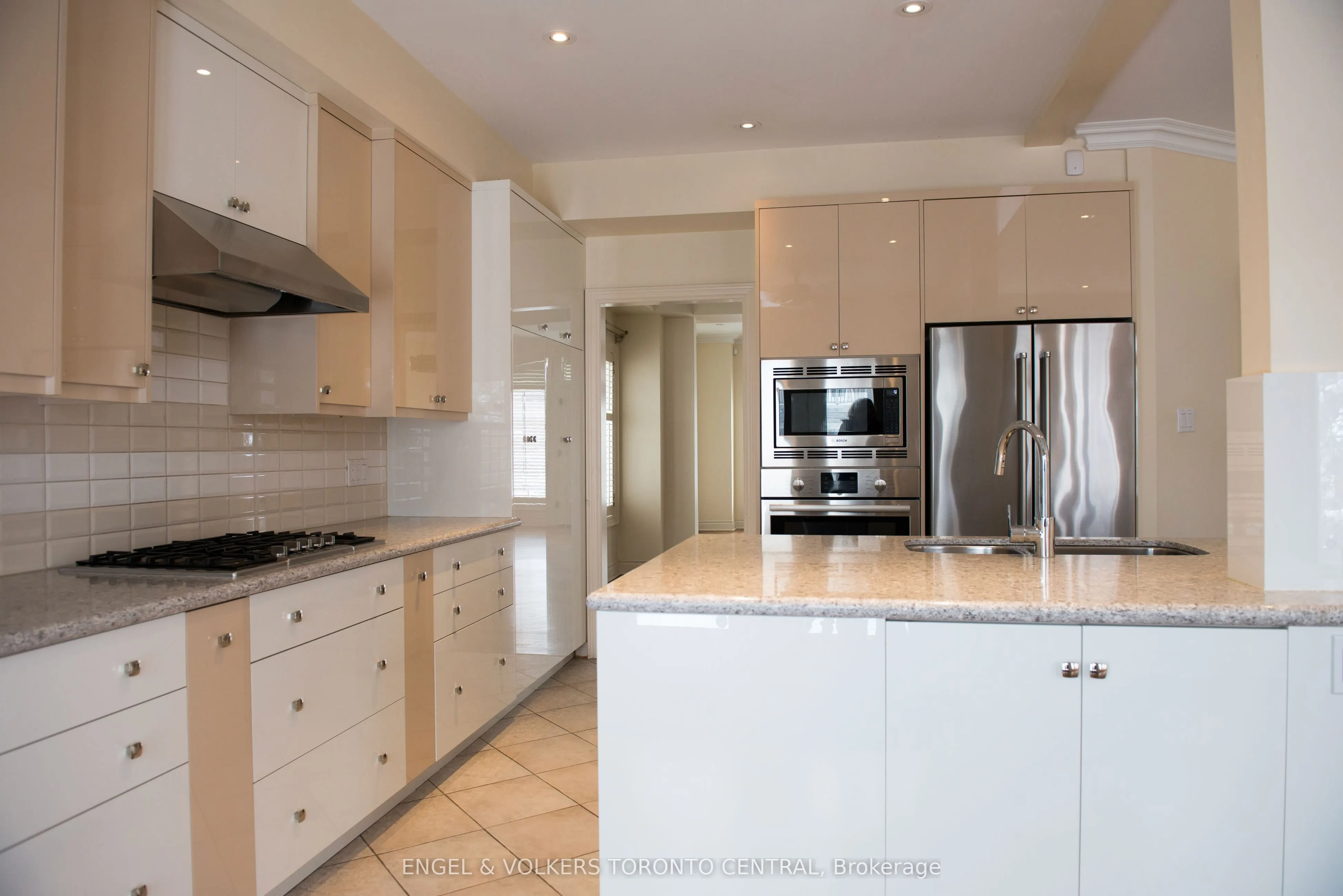 344 Glengarry Avenue