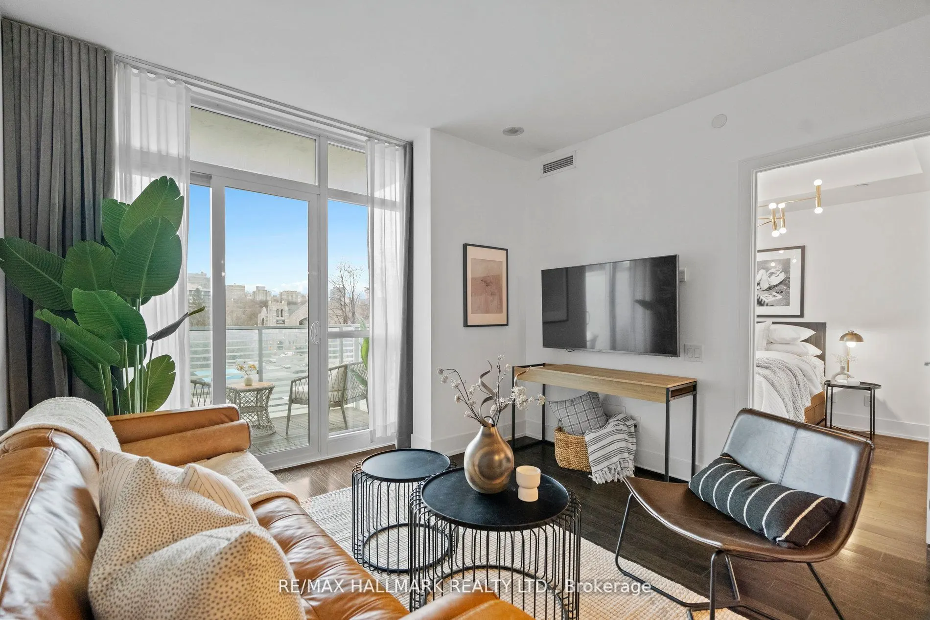 170 Avenue Road, #508