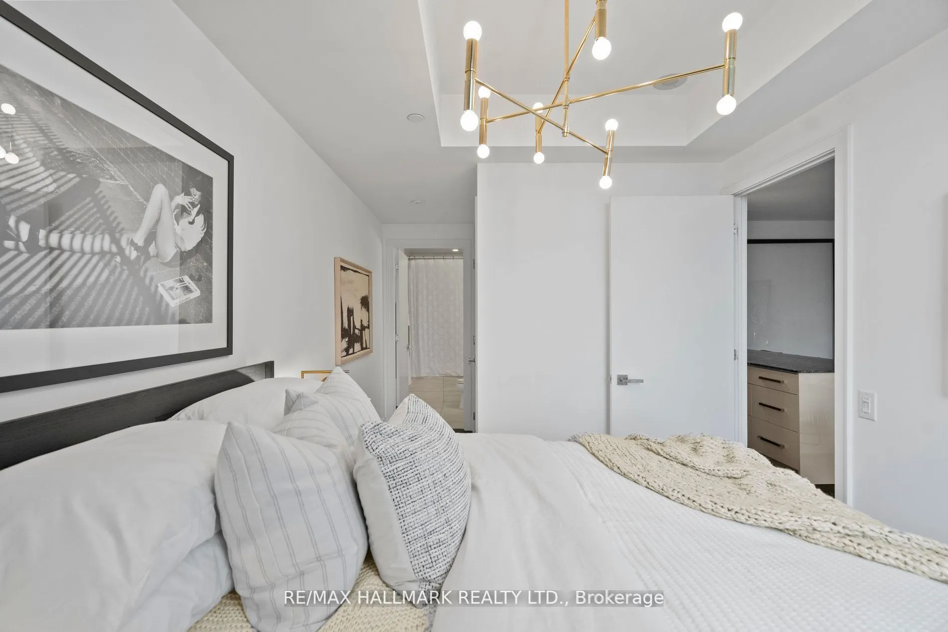 170 Avenue Road, #508