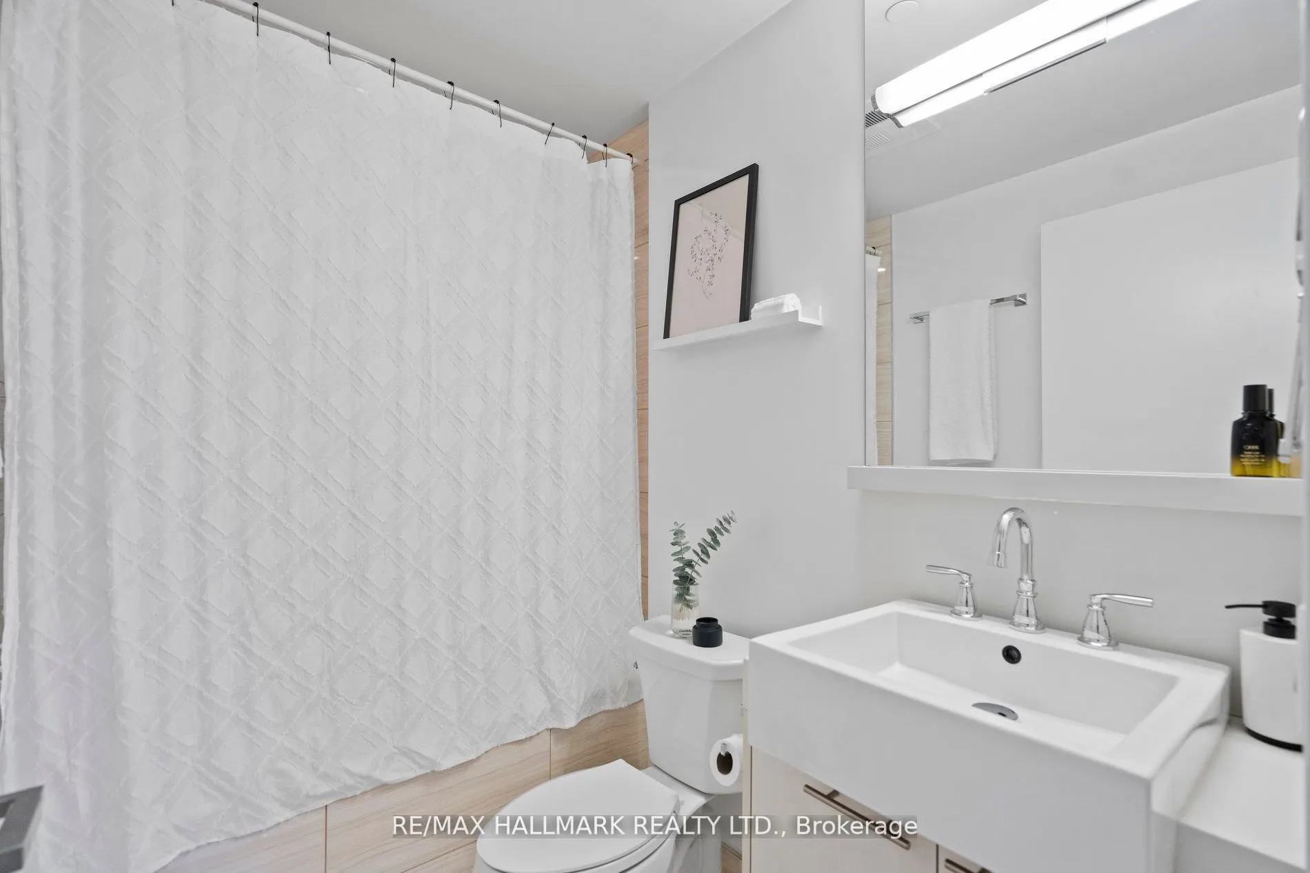 170 Avenue Road, #508