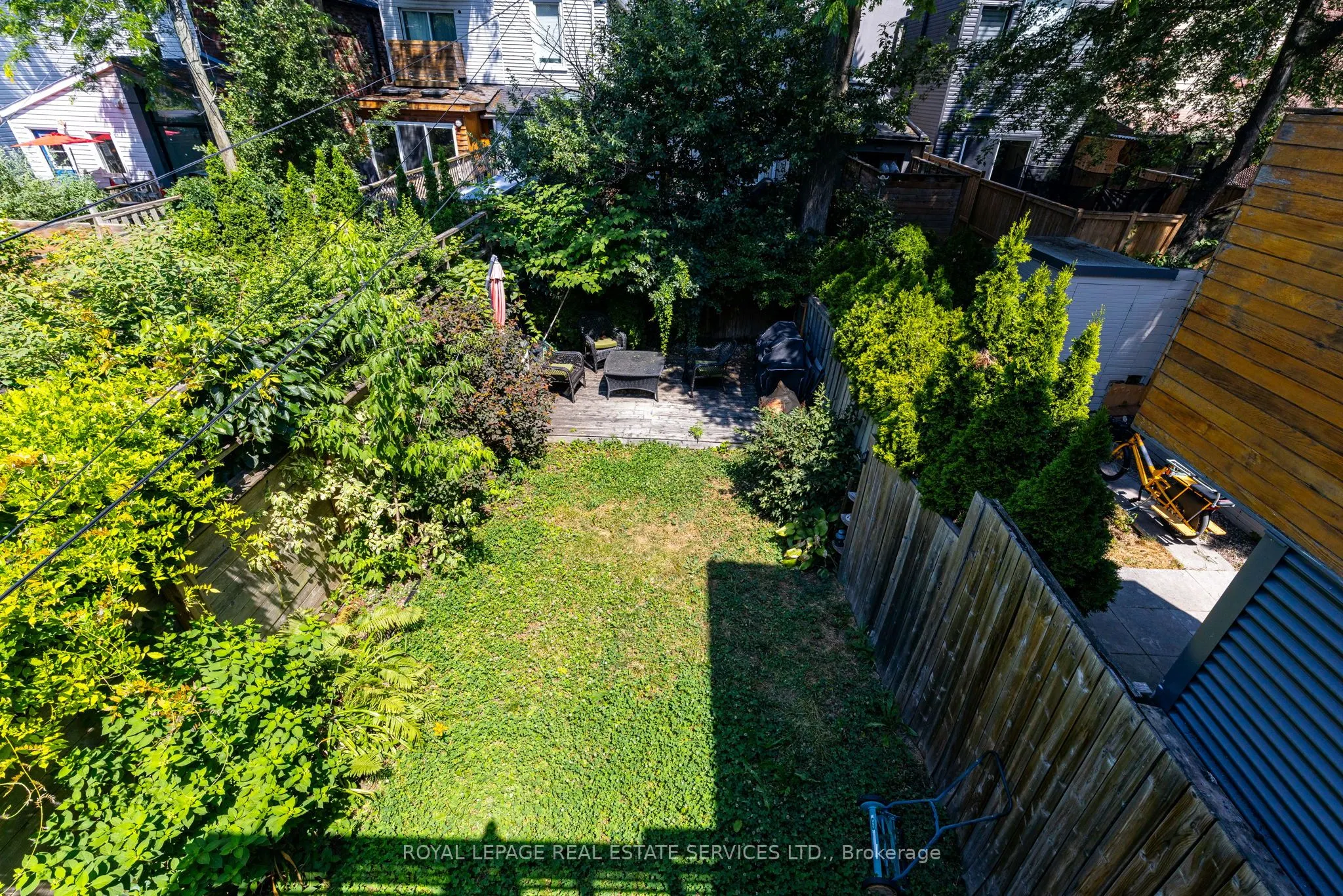 10 Follis Avenue