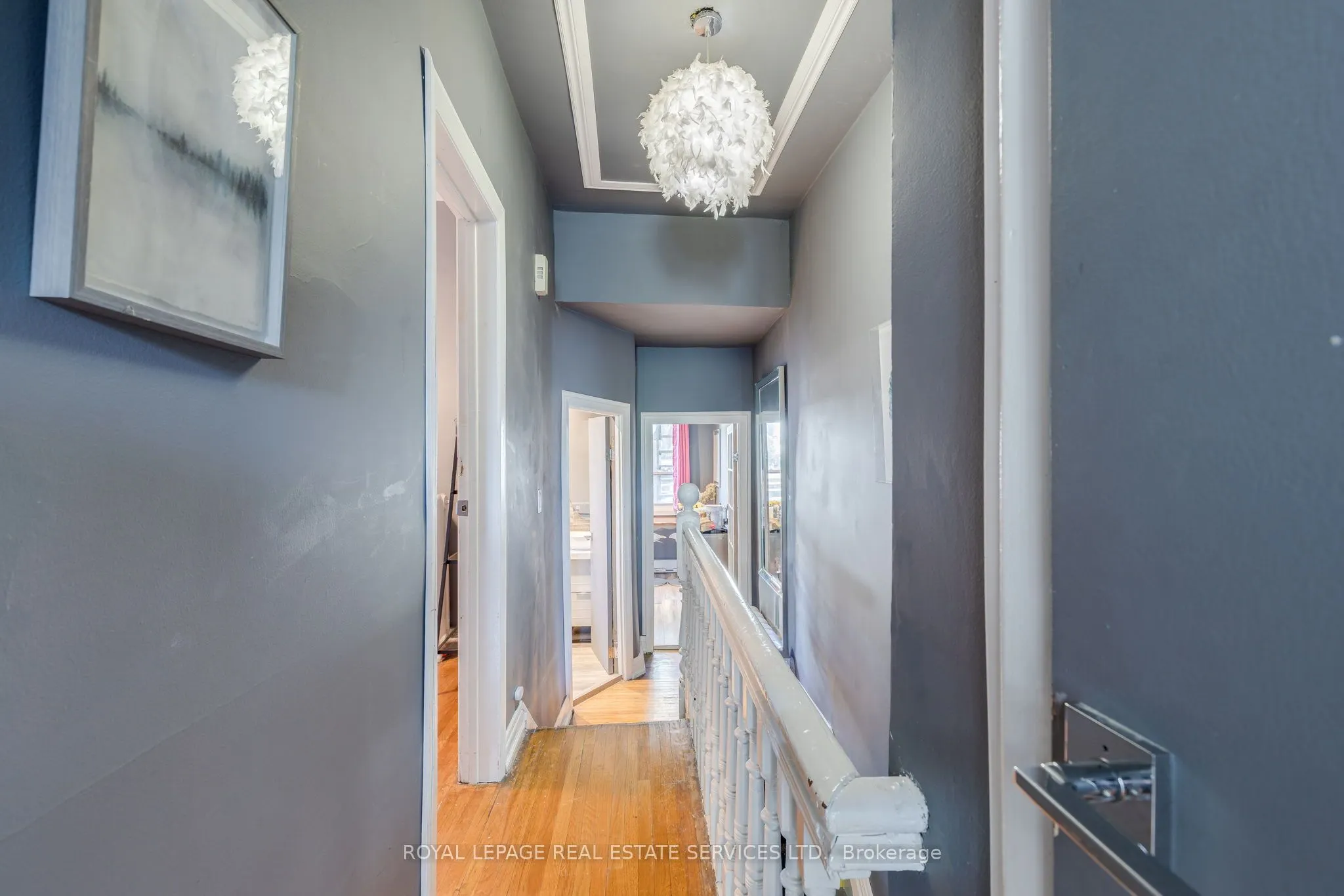 10 Follis Avenue