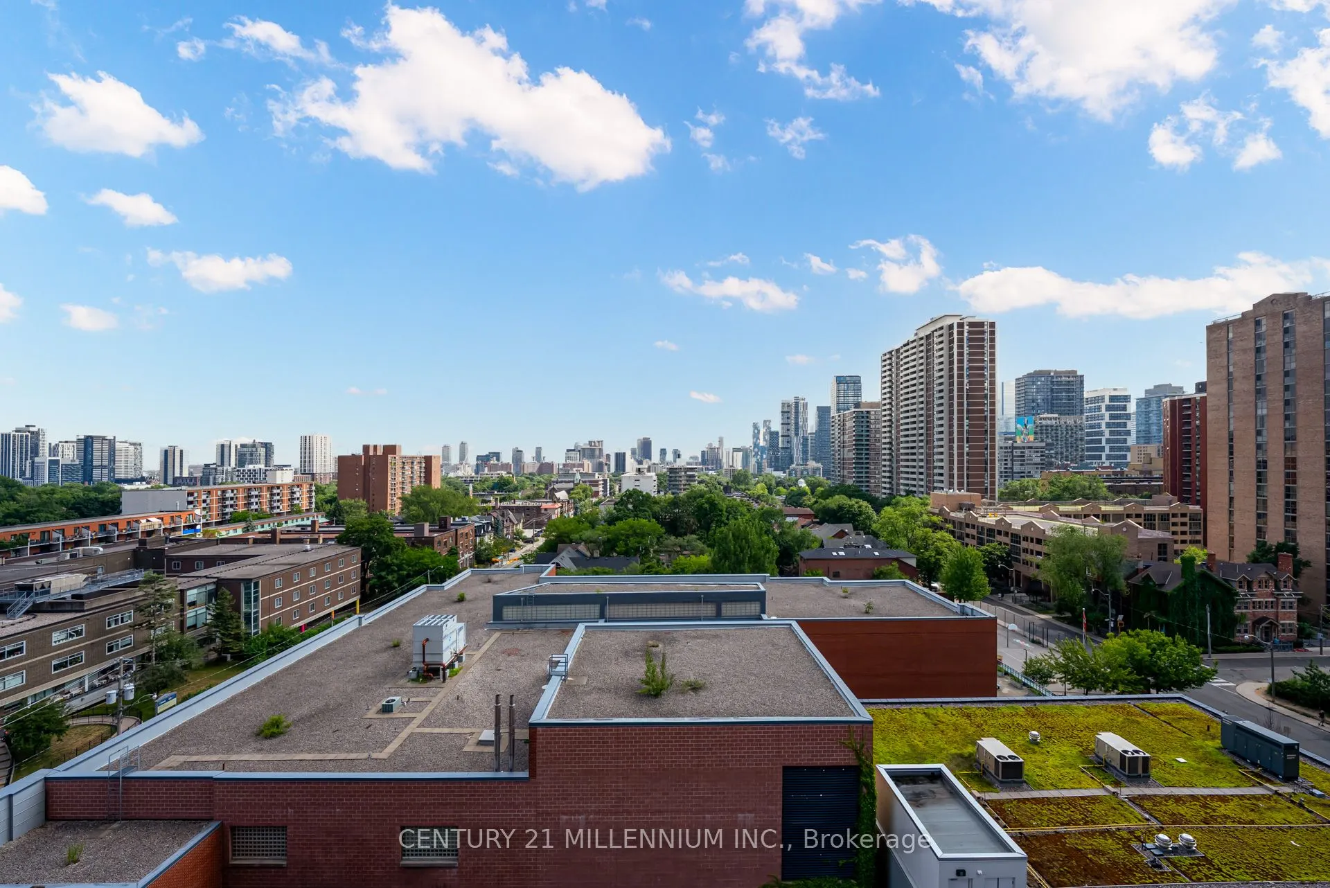 159 Wellesley Street E, #708