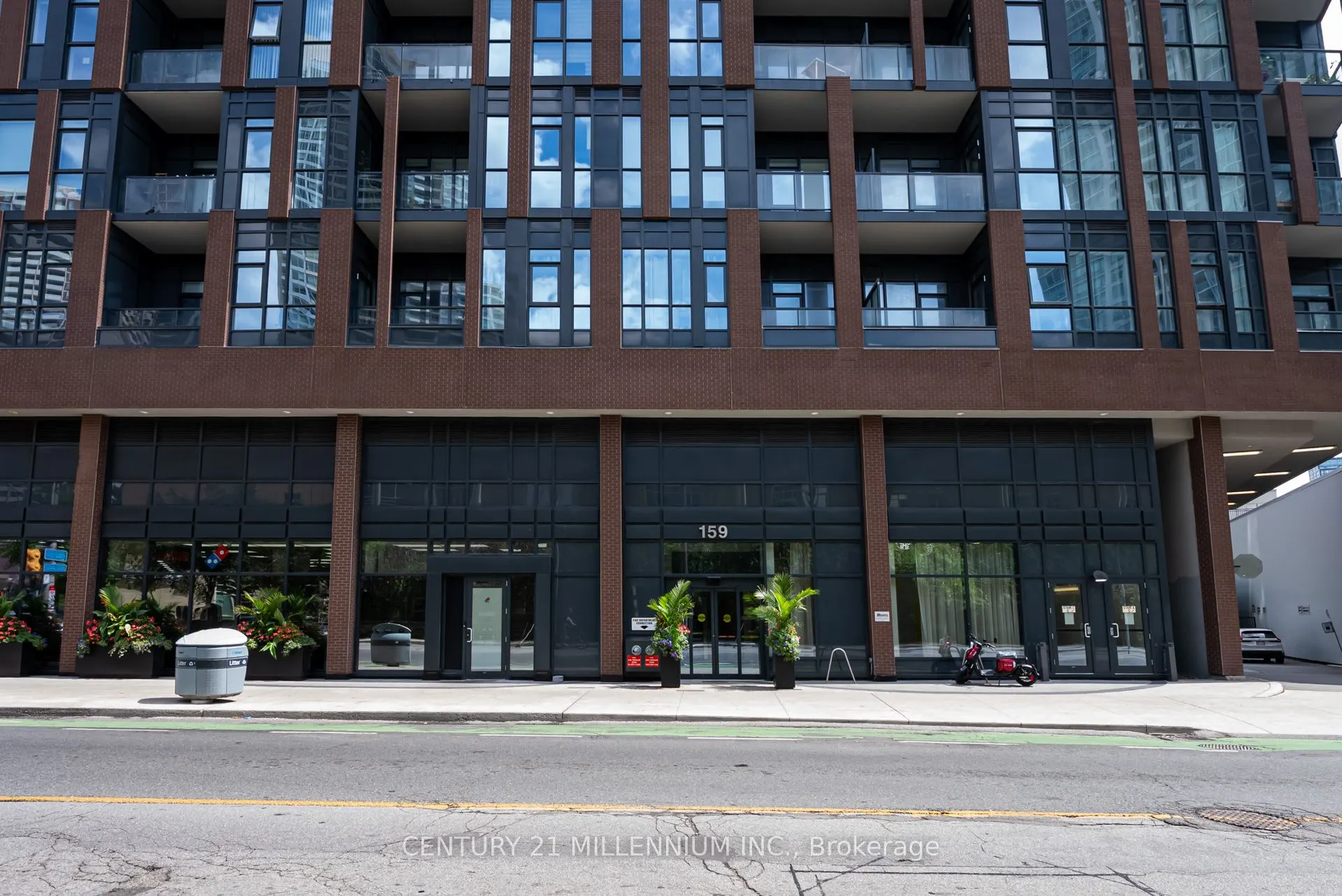 159 Wellesley Street E, #708