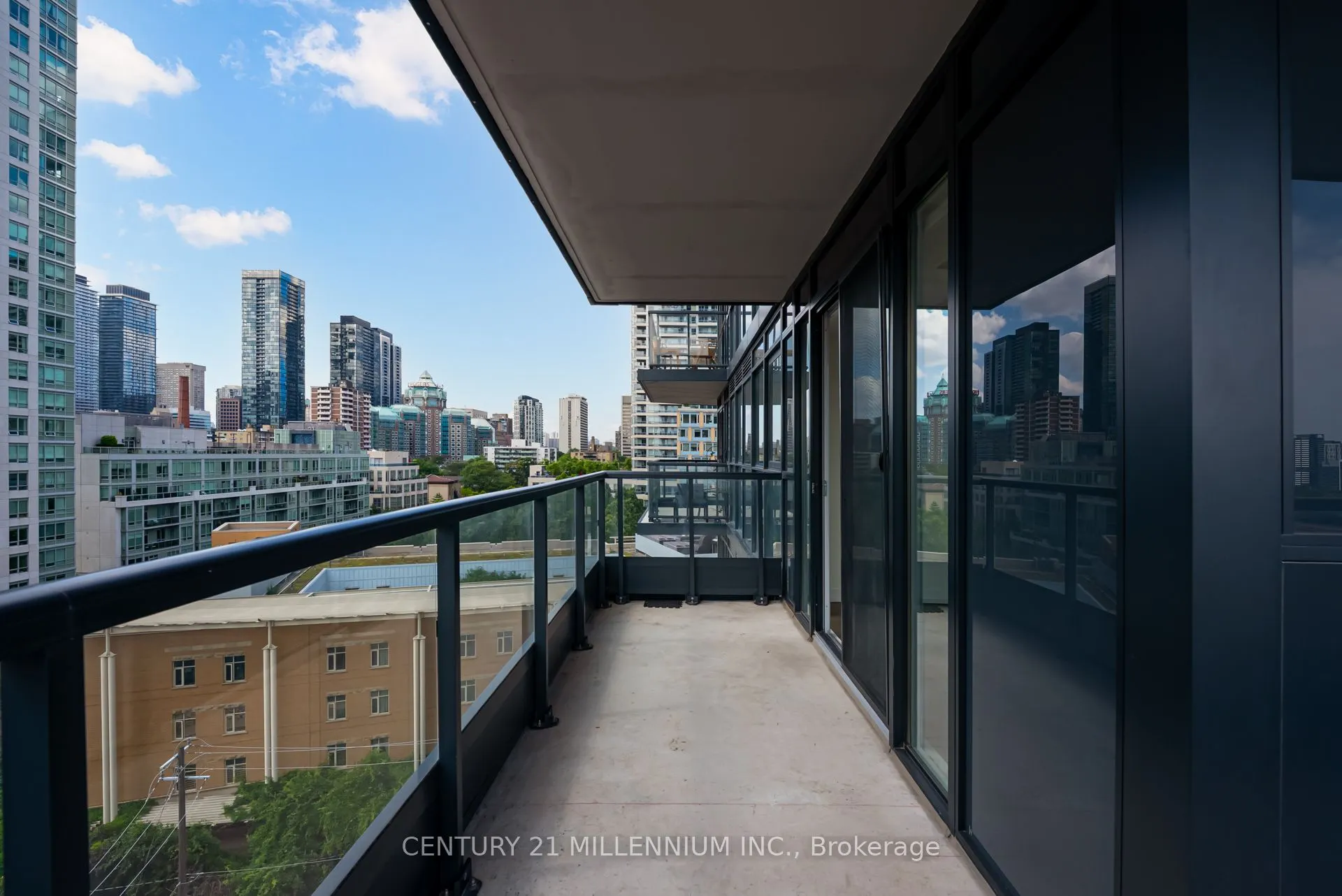 159 Wellesley Street E, #708