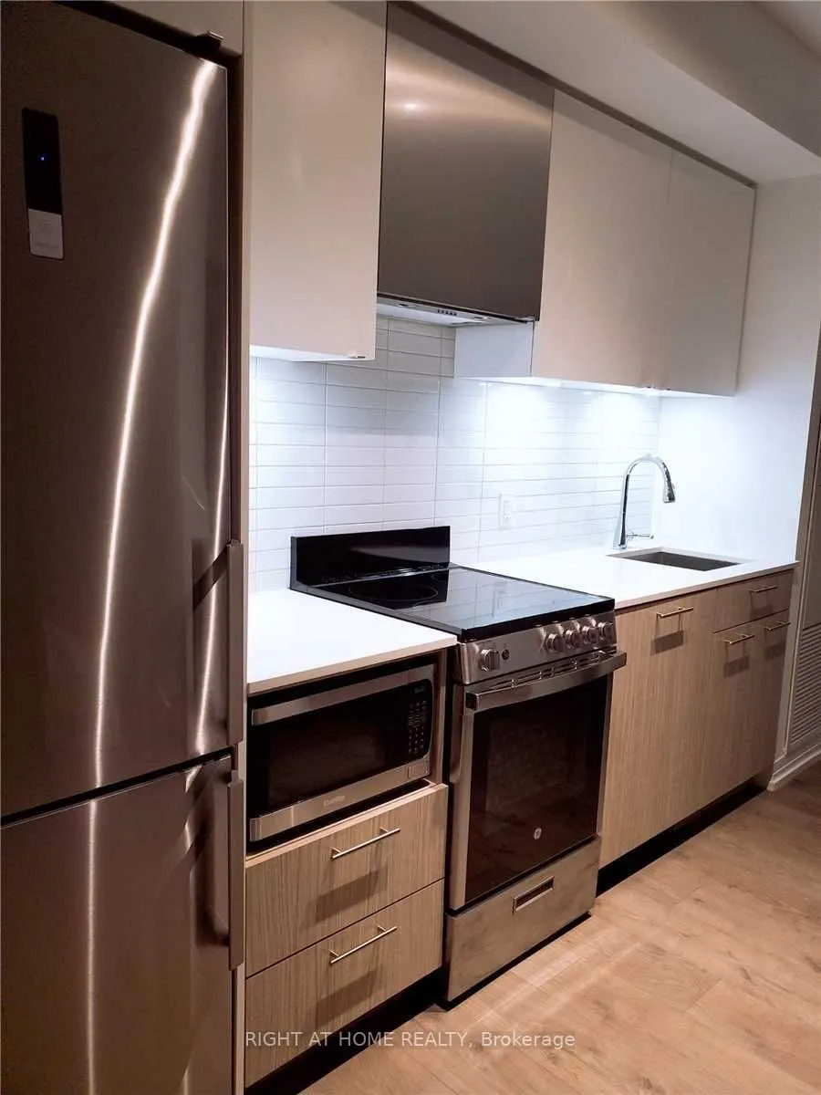 251 Jarvis Street, #3713