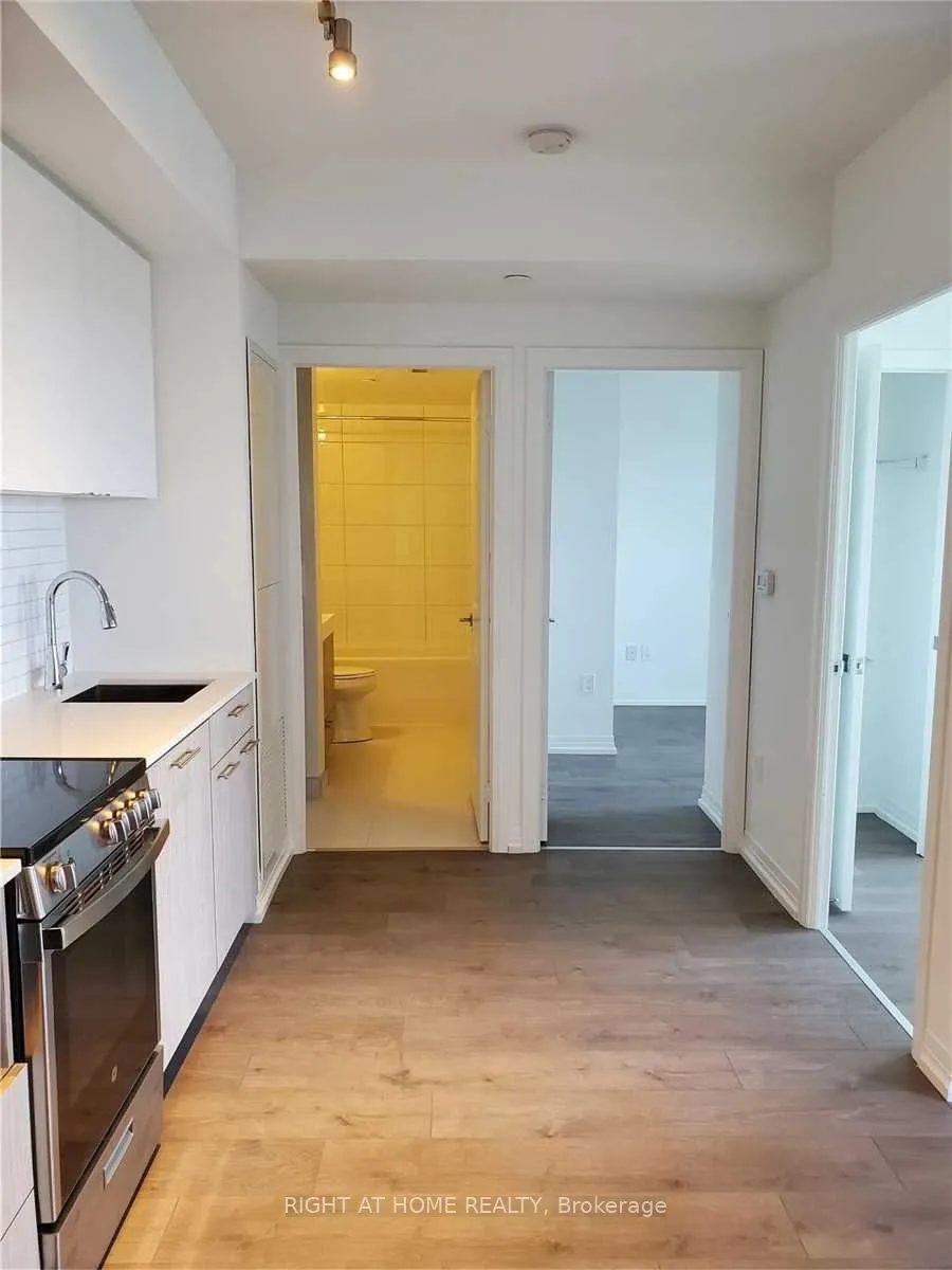 251 Jarvis Street, #3713
