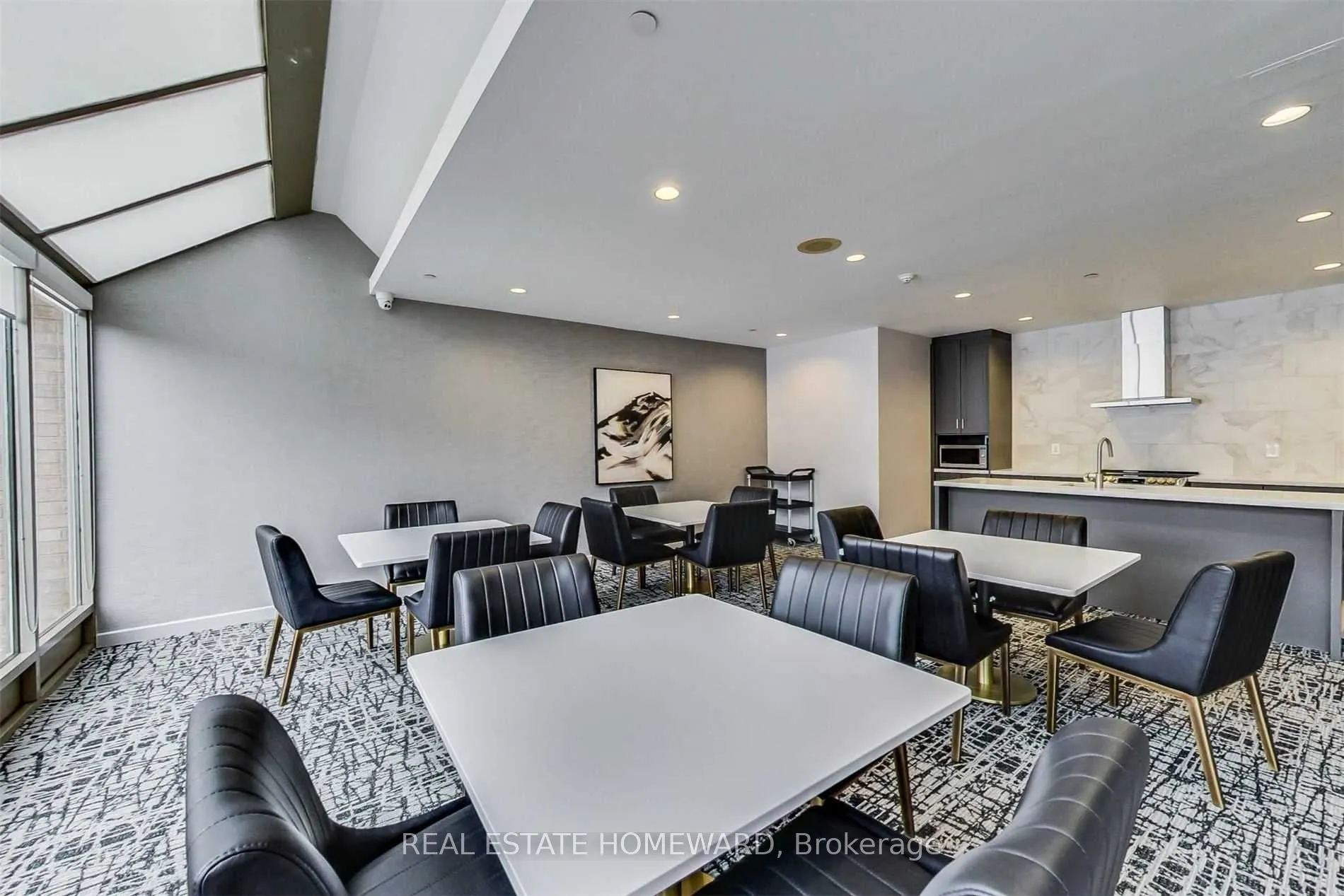 15 Maitland Place, #1806
