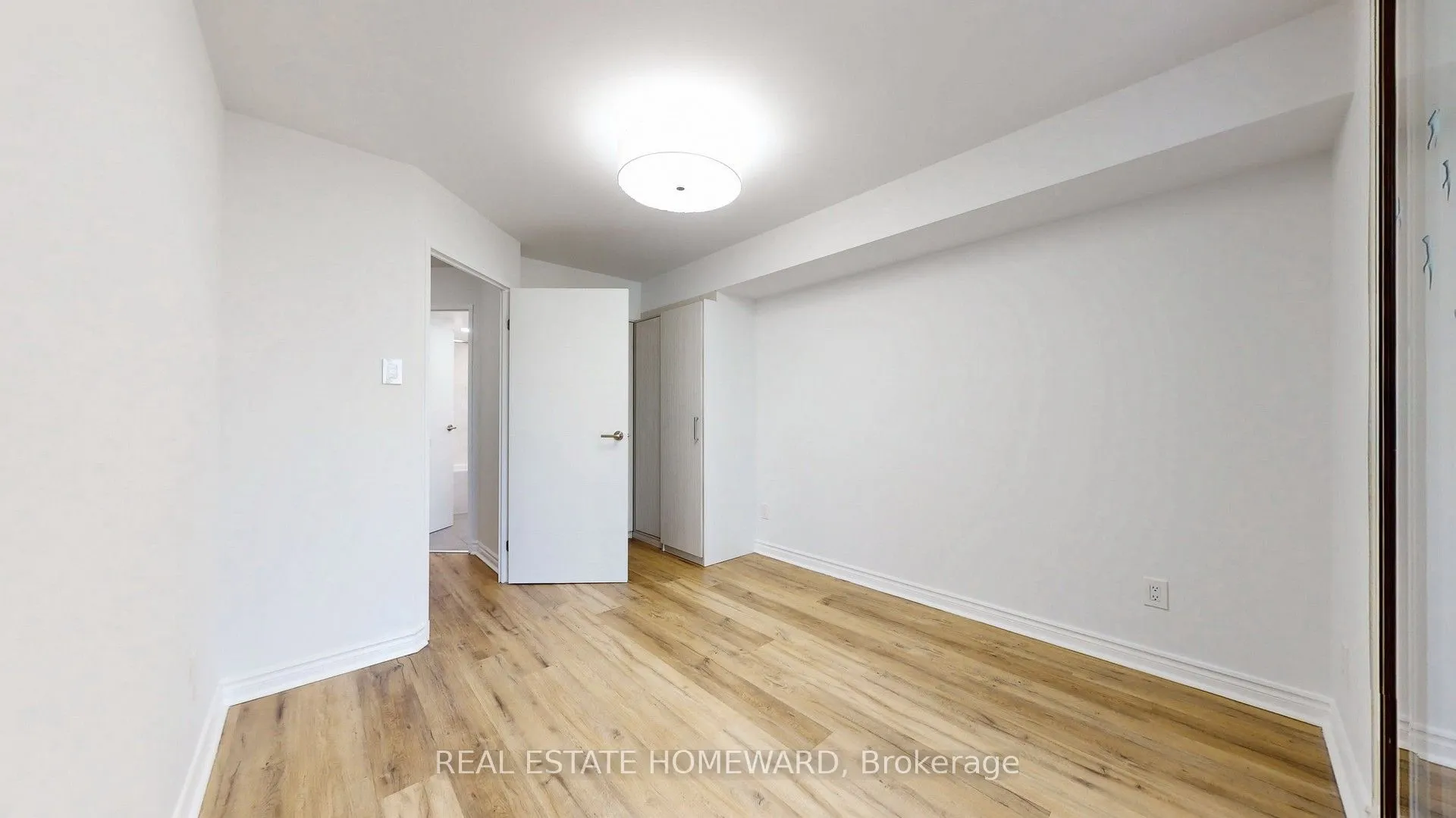 15 Maitland Place, #1806