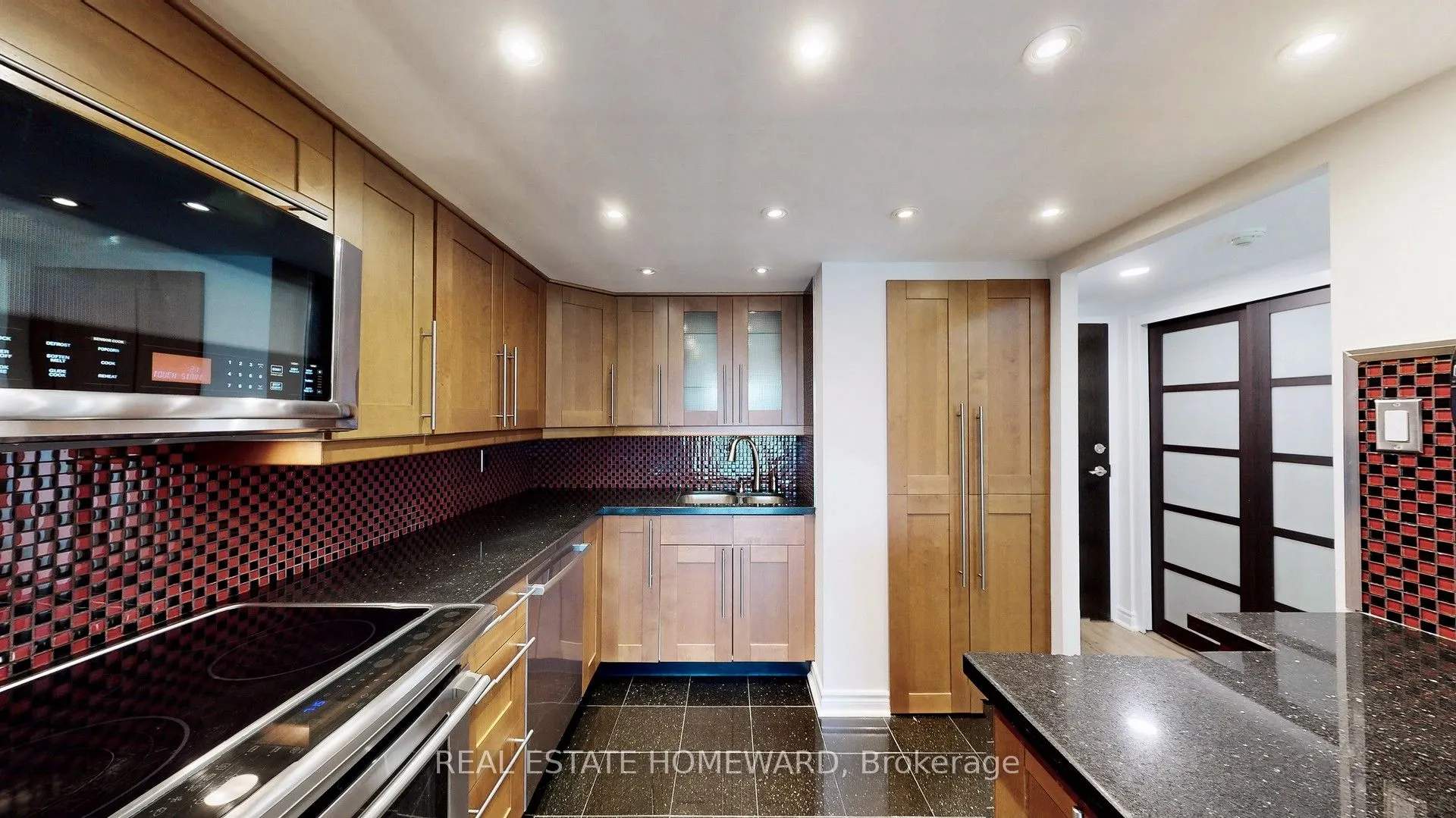 15 Maitland Place, #1806