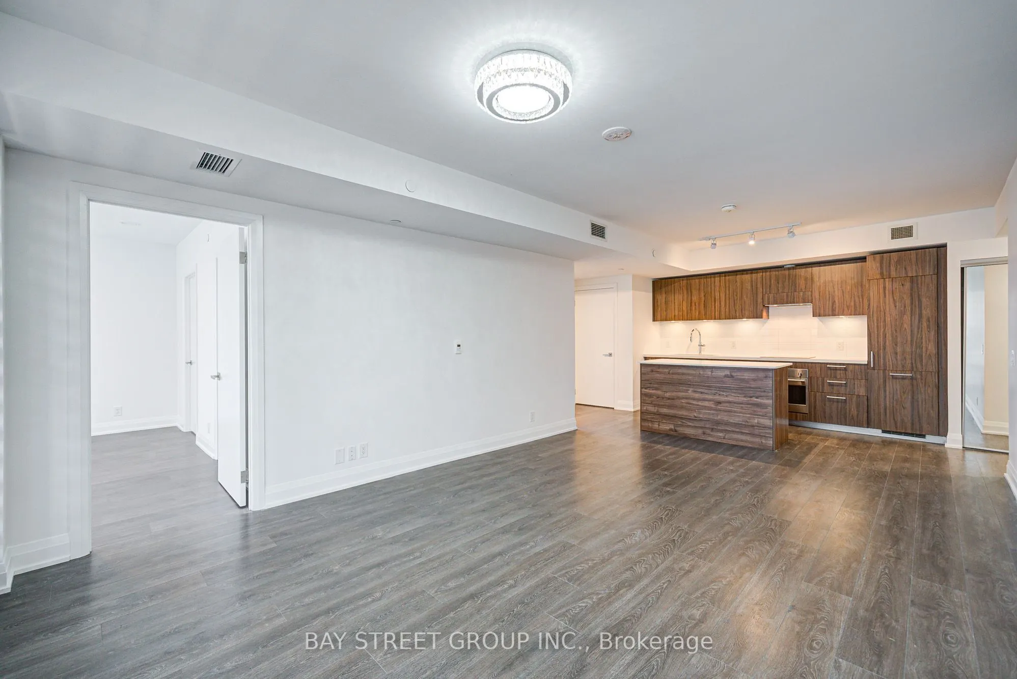 33 Frederick Todd Way, #512