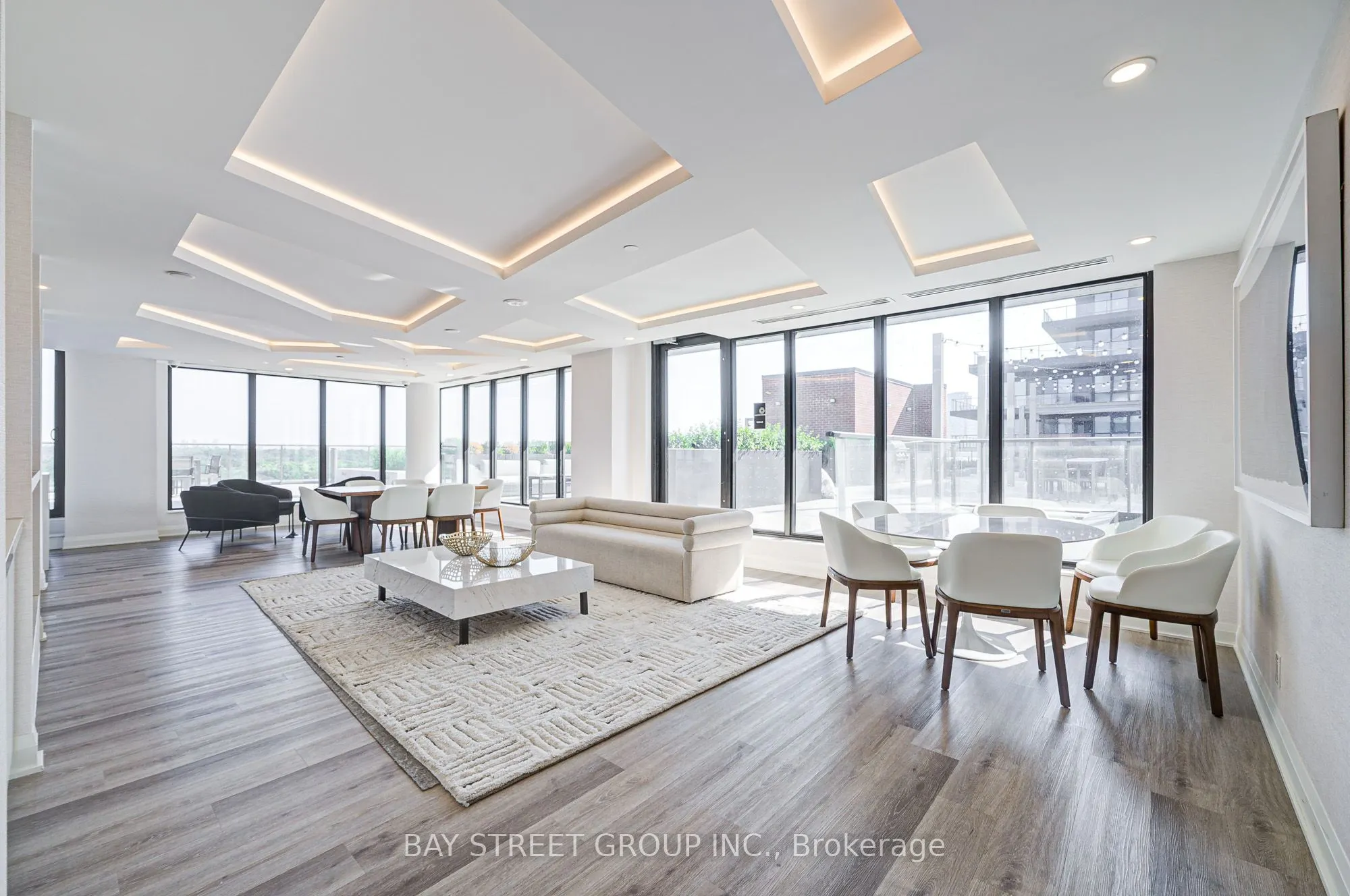 33 Frederick Todd Way, #512