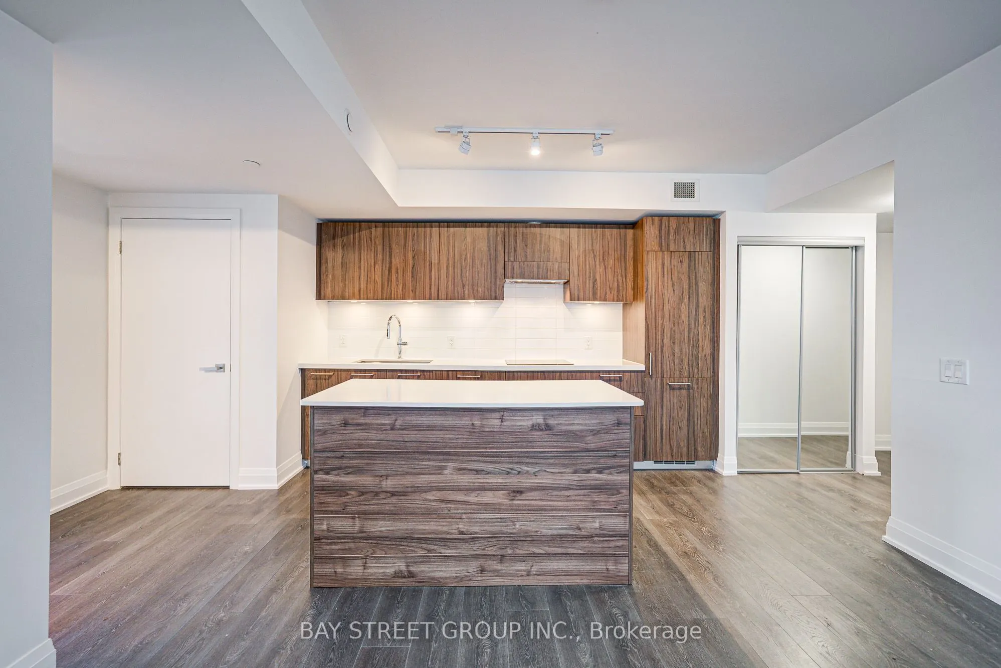 33 Frederick Todd Way, #512