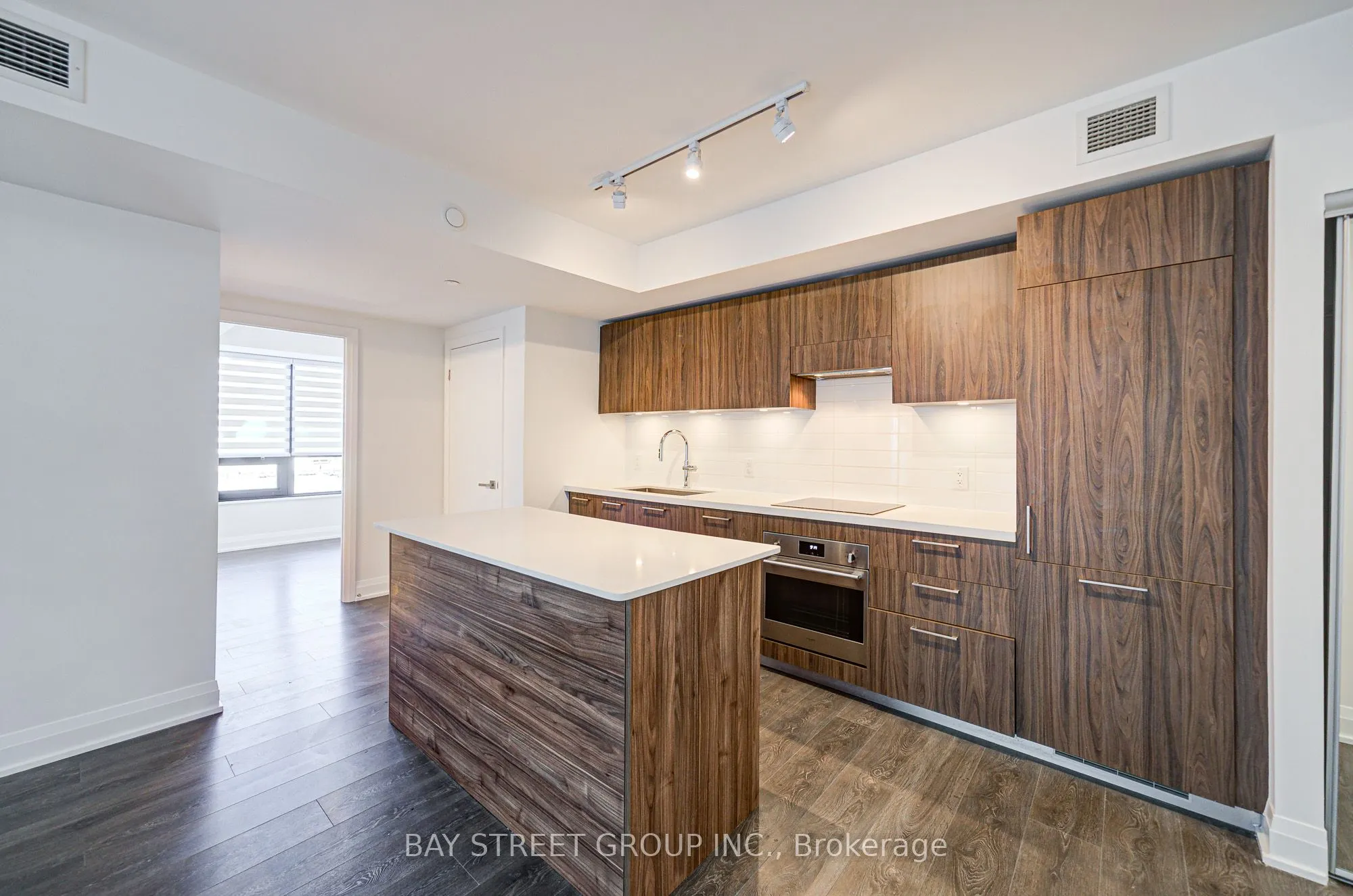 33 Frederick Todd Way, #512