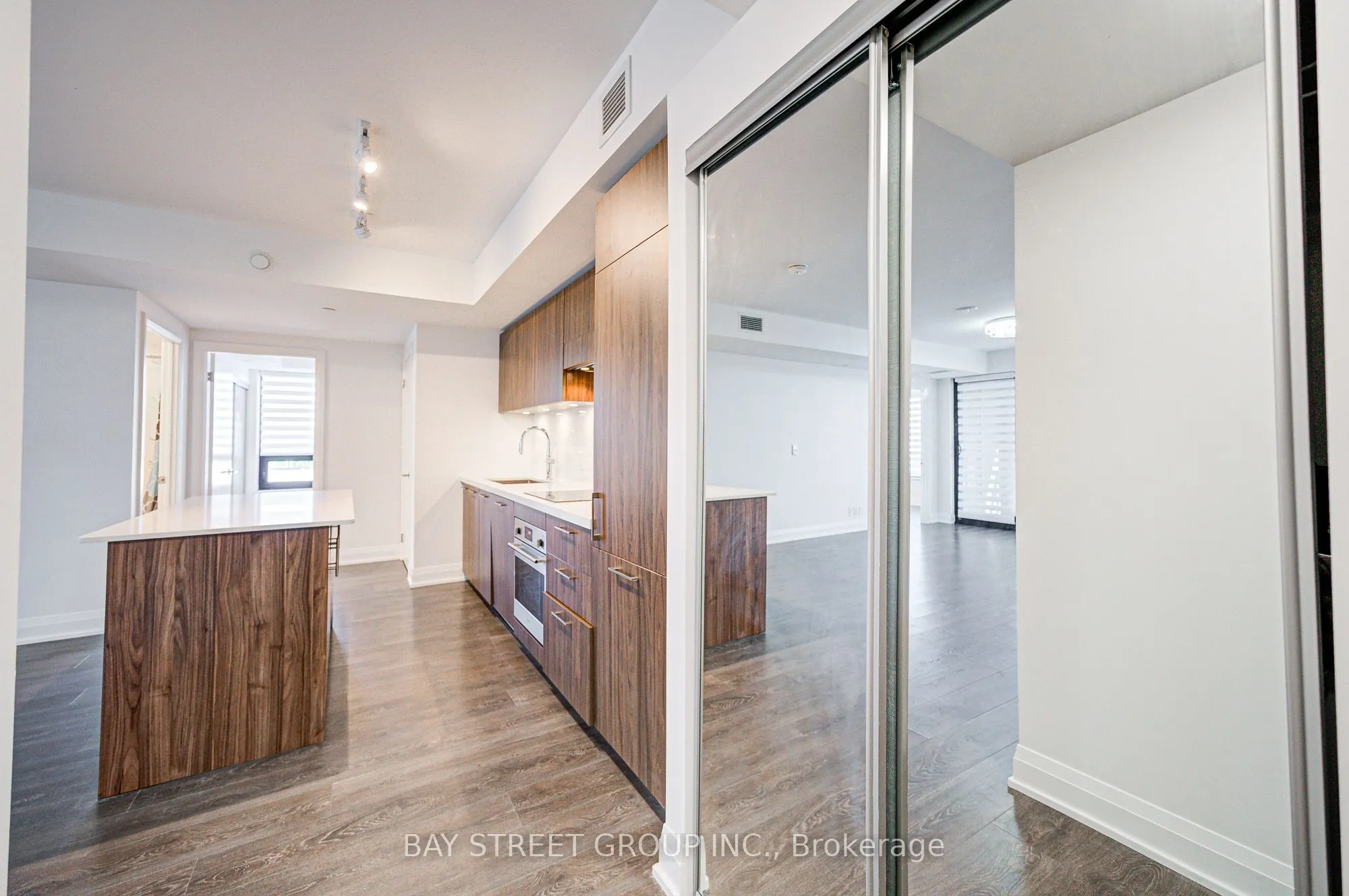 33 Frederick Todd Way, #512