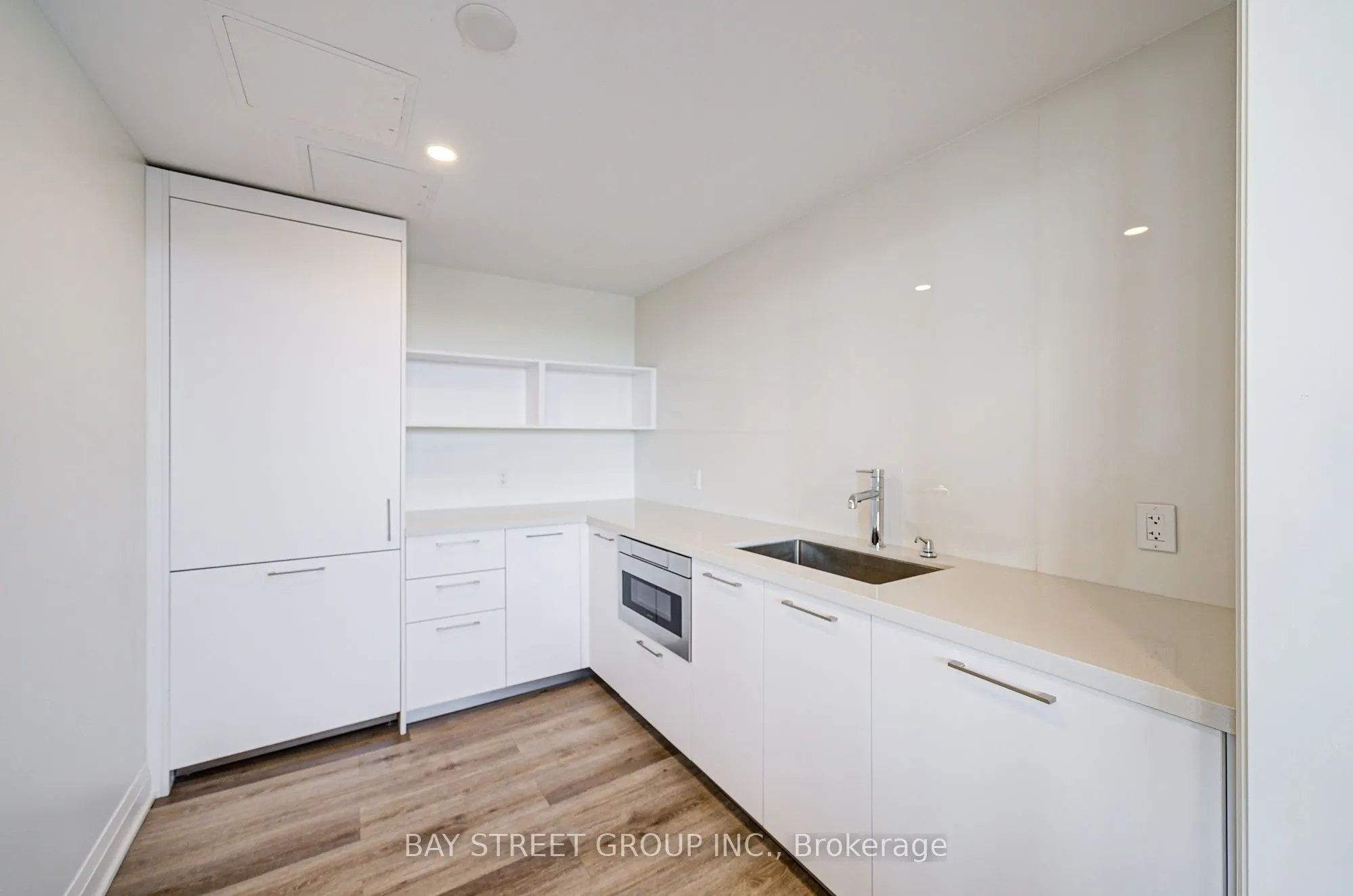 33 Frederick Todd Way, #512