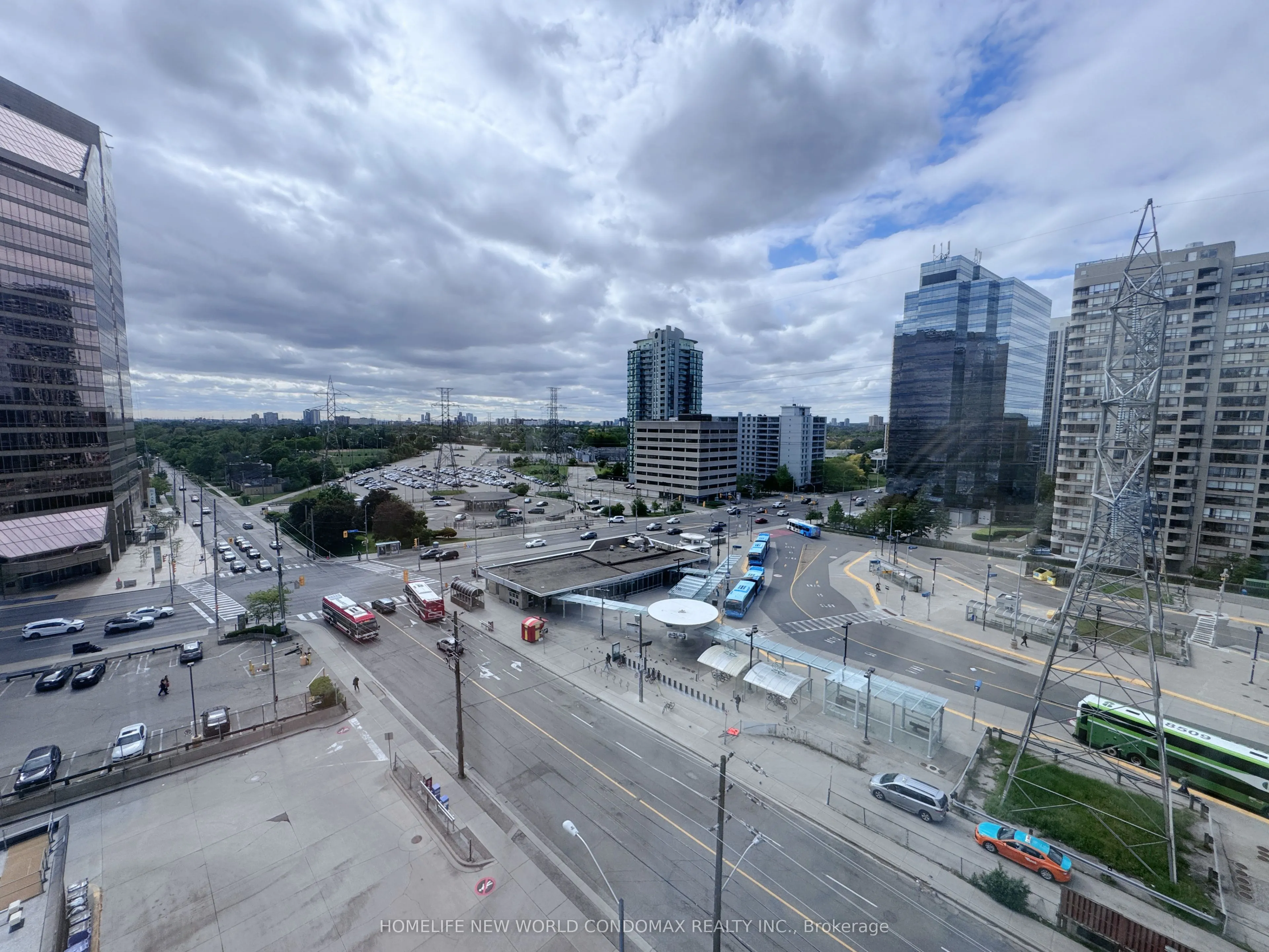 7 Bishop Avenue, #1015