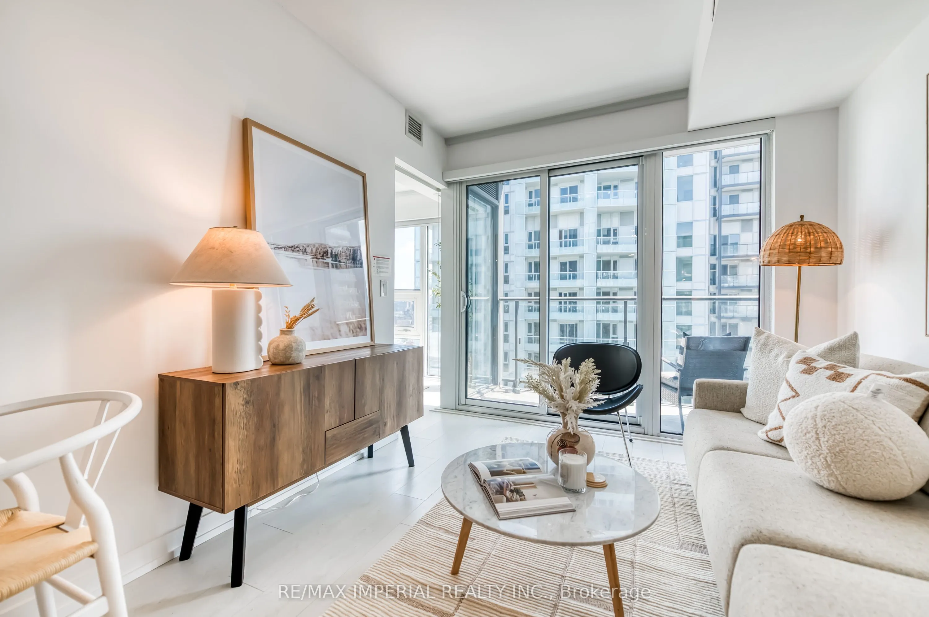 19 WESTERN BATTERY Road, #3202