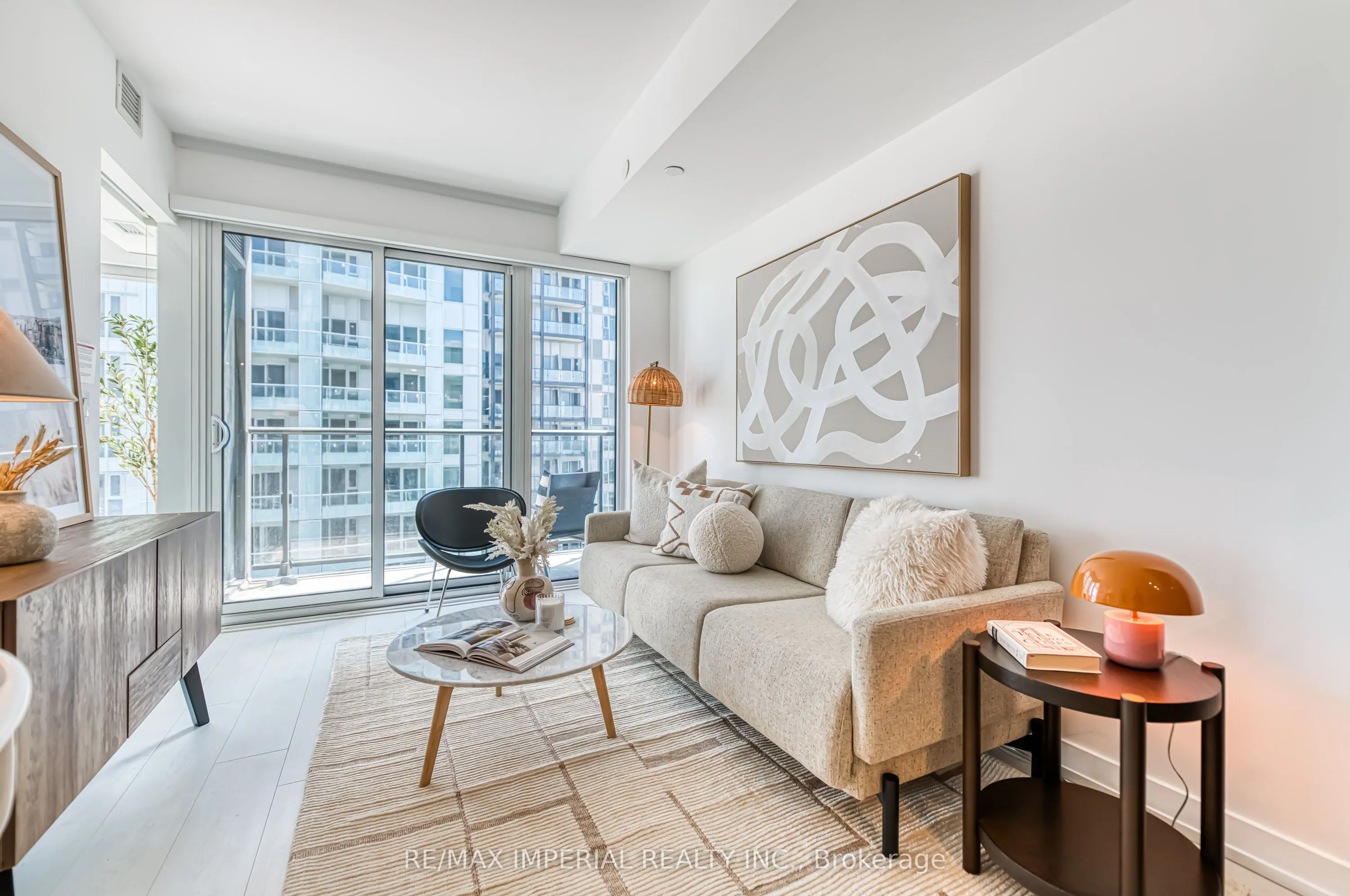 19 WESTERN BATTERY Road, #3202