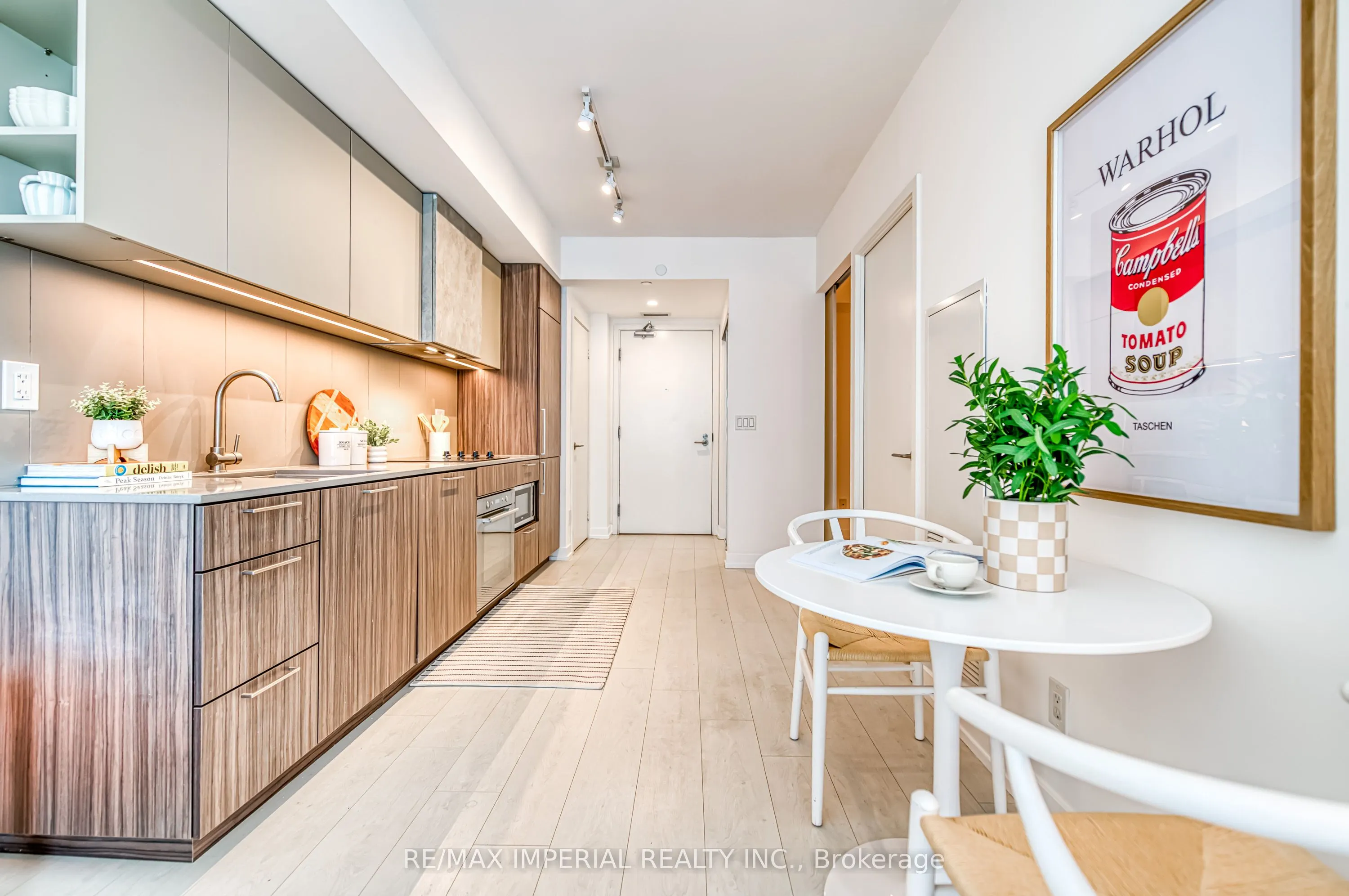 19 WESTERN BATTERY Road, #3202