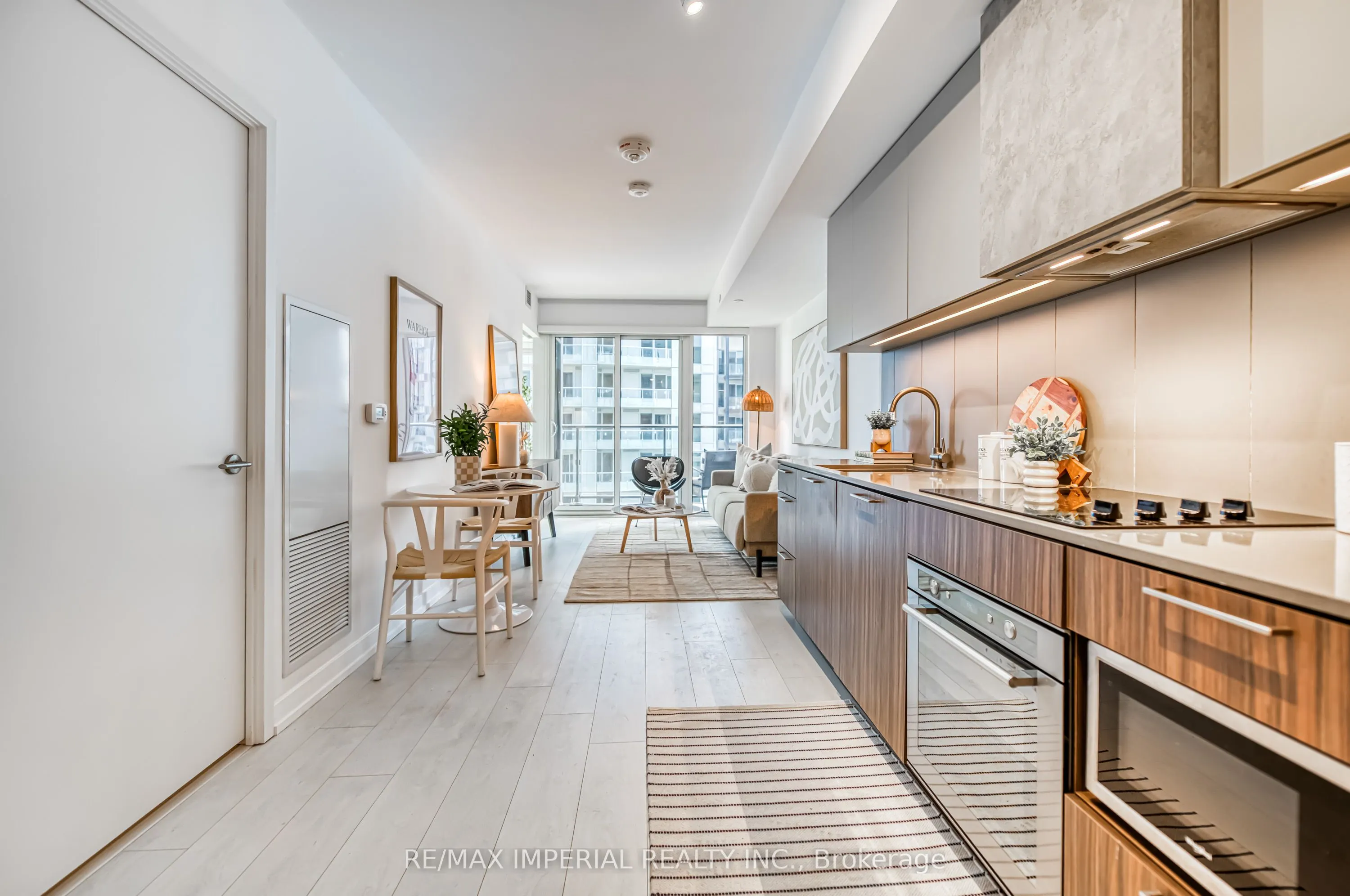 19 WESTERN BATTERY Road, #3202