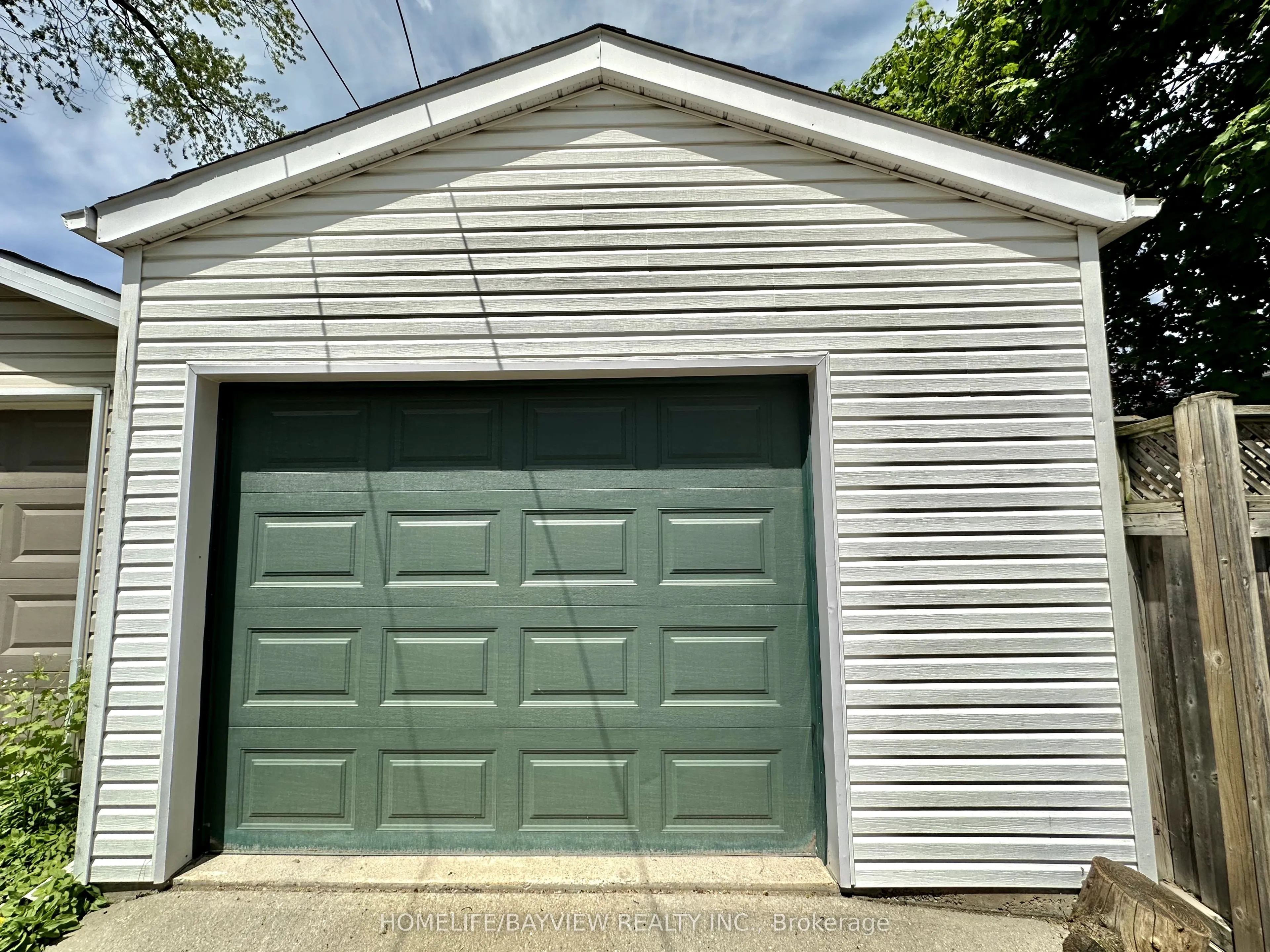 27 Cranbrooke Avenue