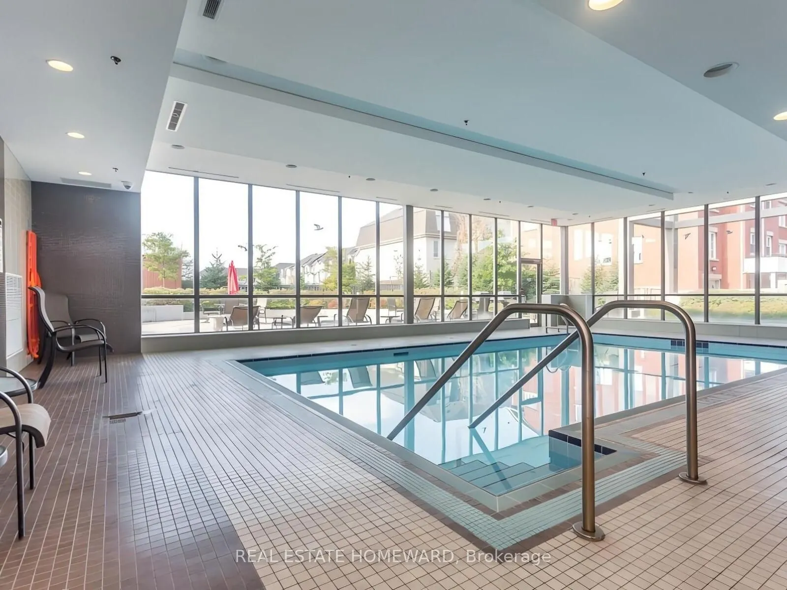 120 Dallimore Circle, #814