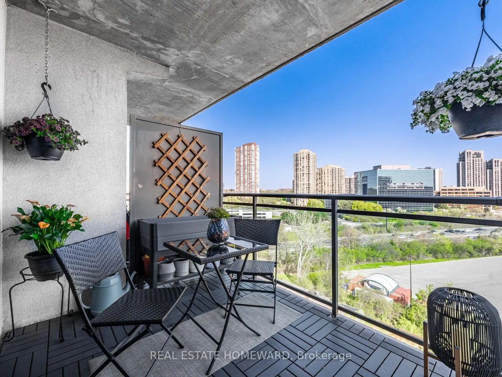 120 Dallimore Circle, #814